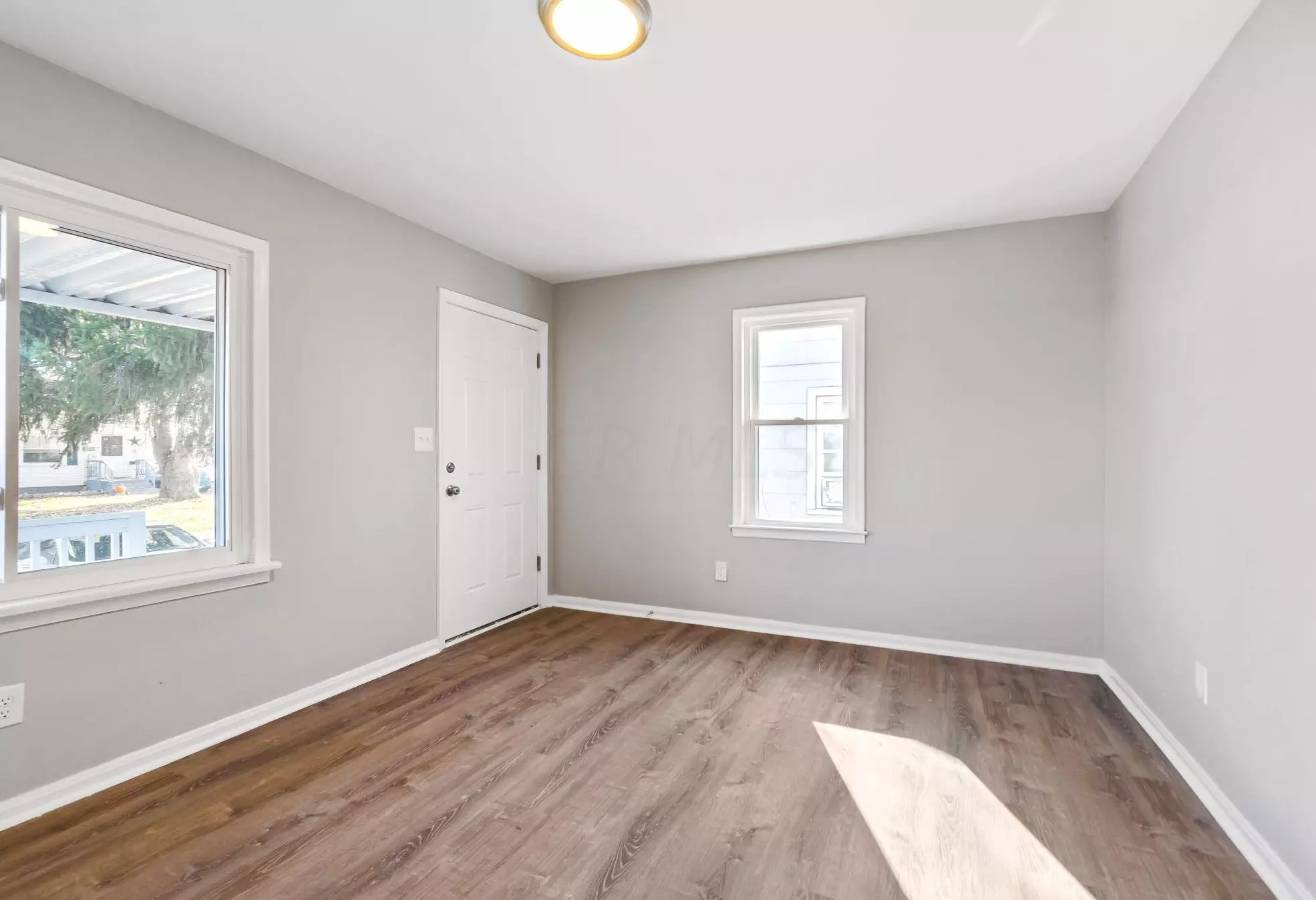 2771 Pontiac St, Columbus OH  43211-1145 exterior