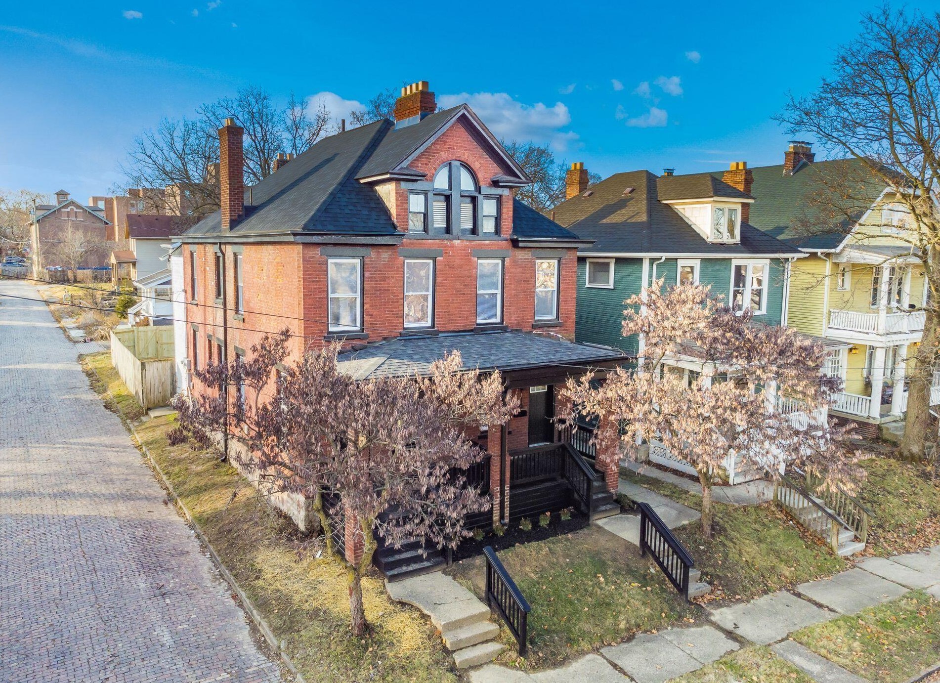 369 Berkeley Rd, Columbus OH  43205-2112 exterior