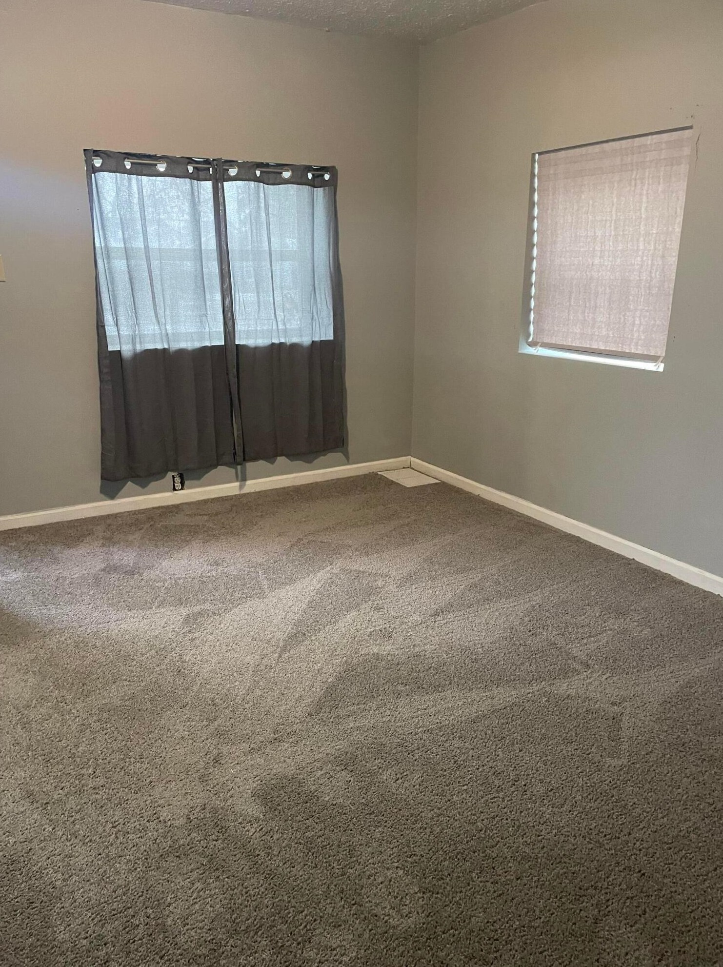 2074 Cooke Rd, Columbus OH  43224-2412 exterior