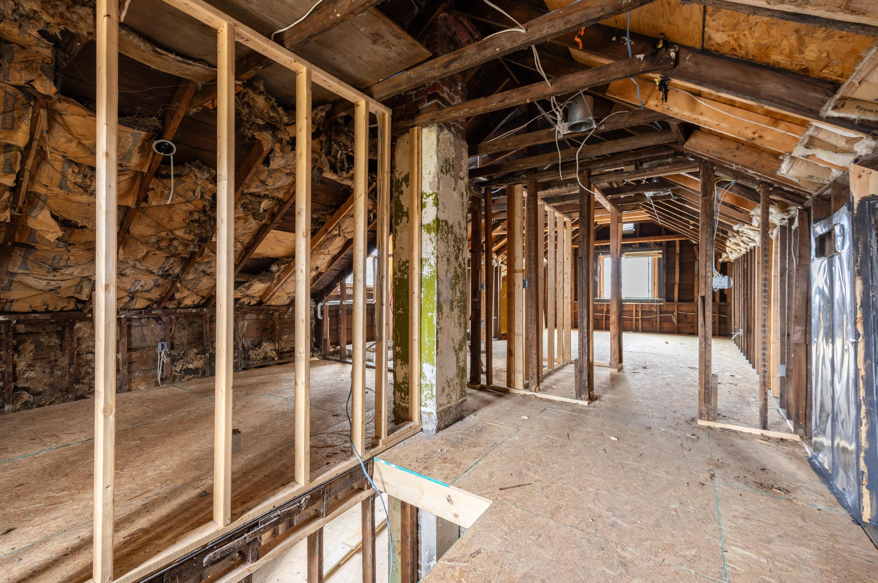 693 Kelton Ave, Columbus OH 43205-2948 exterior