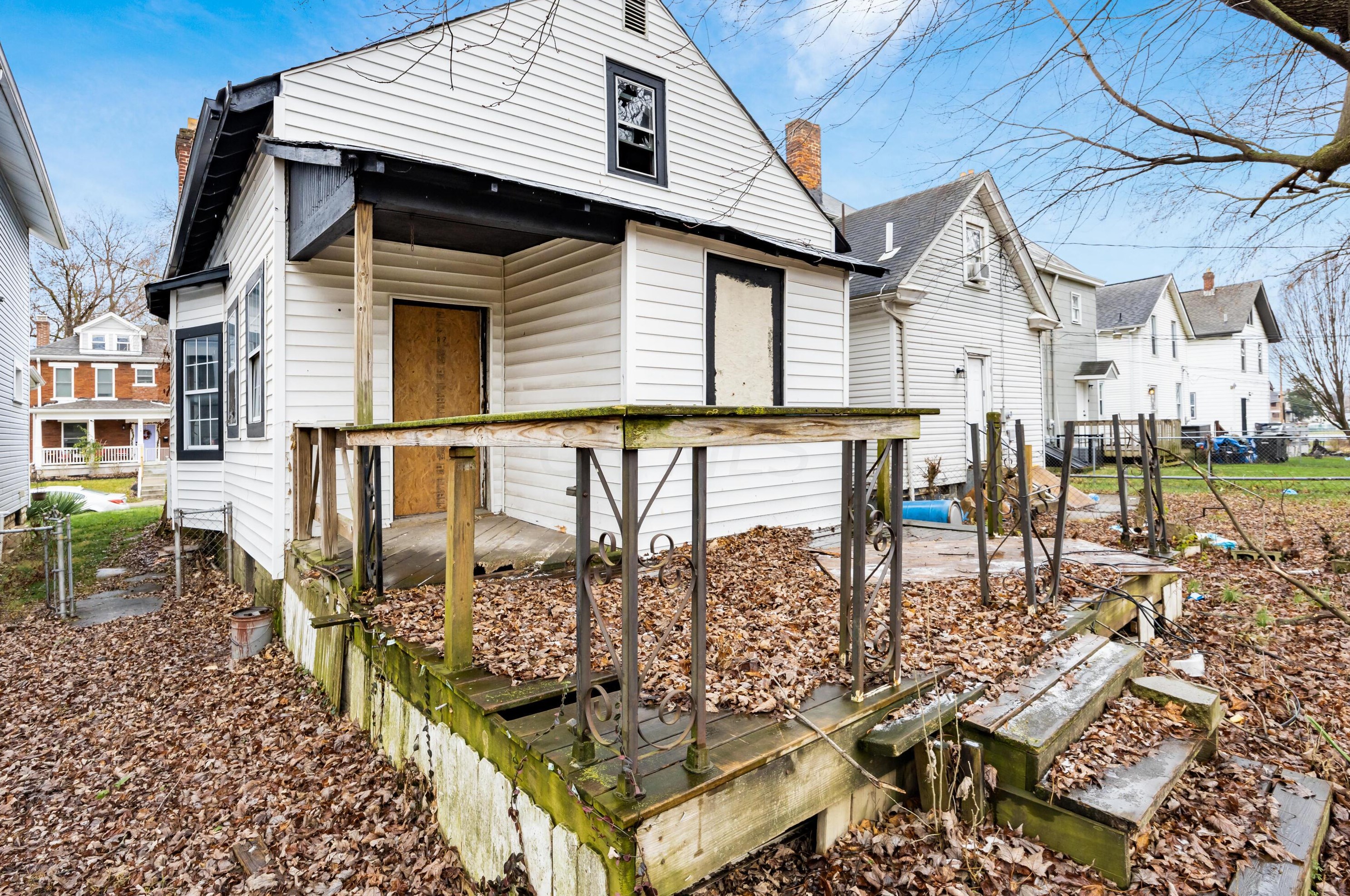 693 Kelton Ave, Columbus OH 43205-2948 exterior