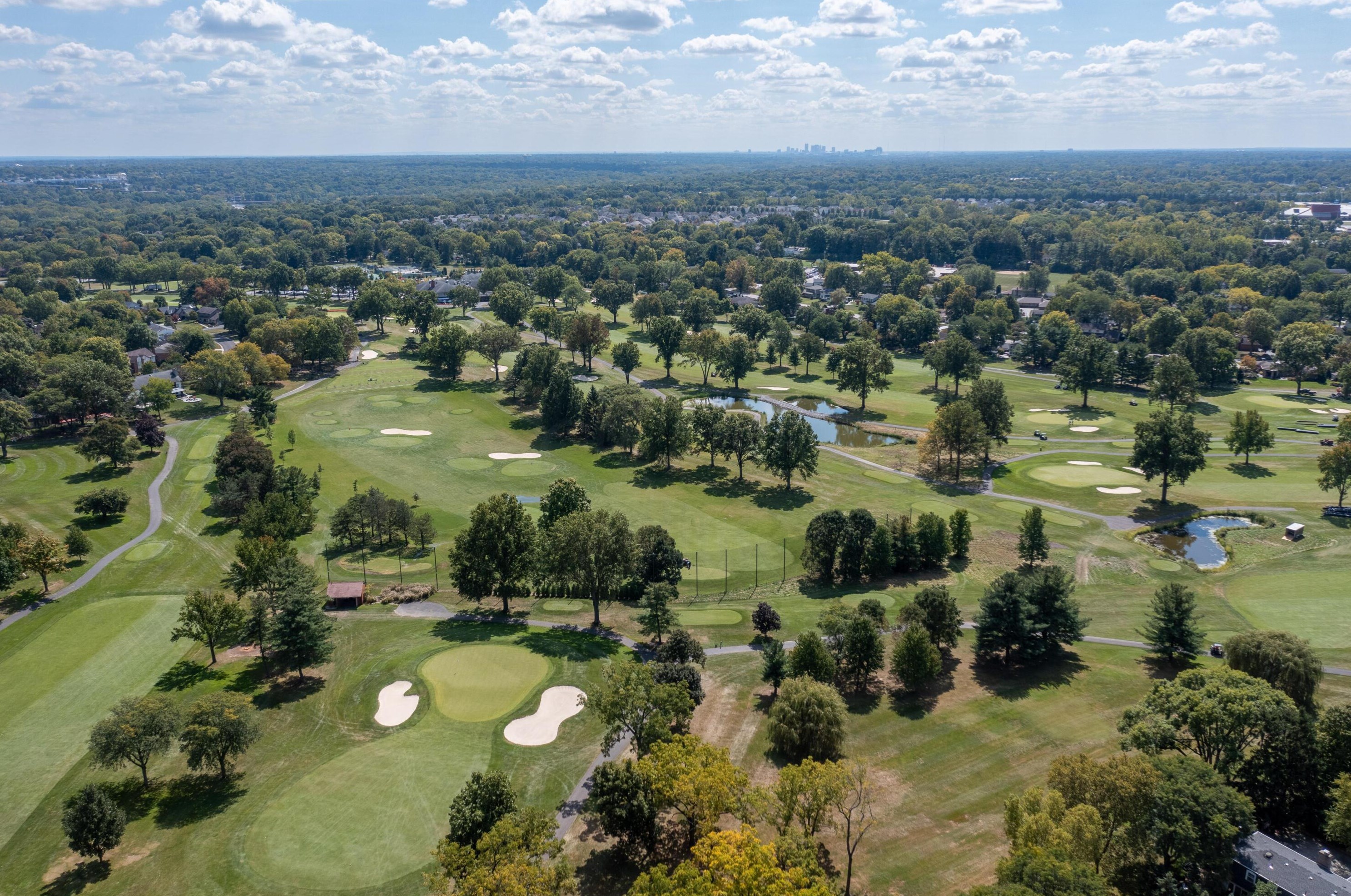 1377 Oakbourne Dr, Columbus OH  43235-1172 exterior