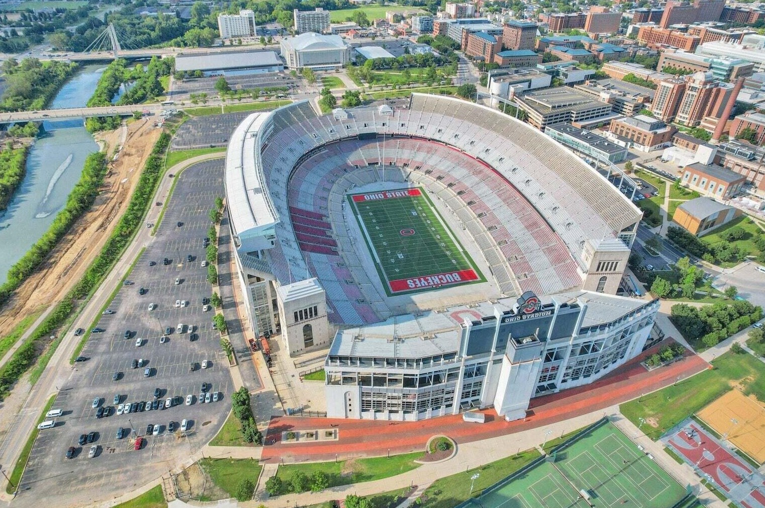 845 High St, Columbus OH 43085-4109 exterior