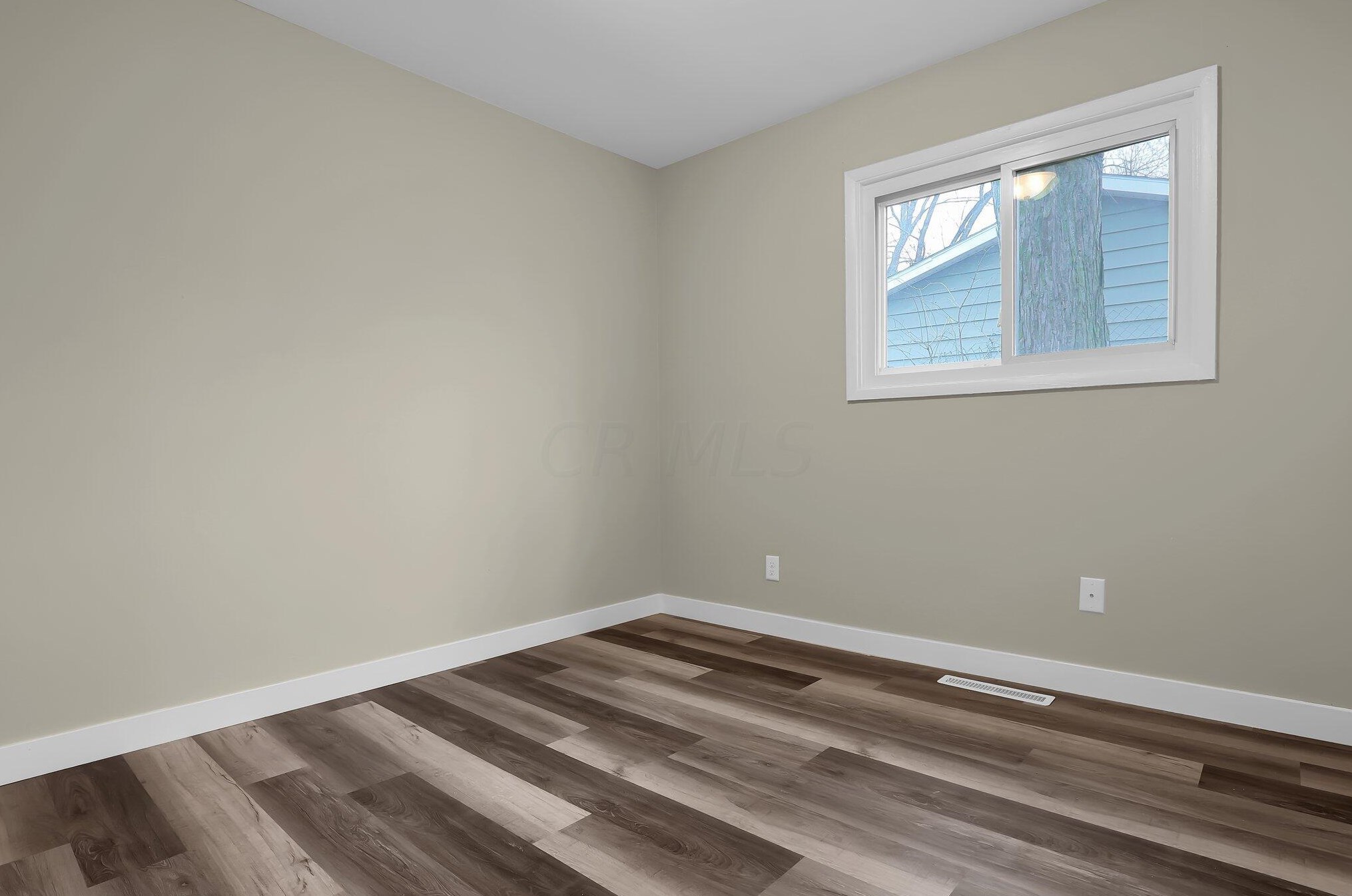 5322 Newport Rd, Columbus OH  43232-6323 exterior