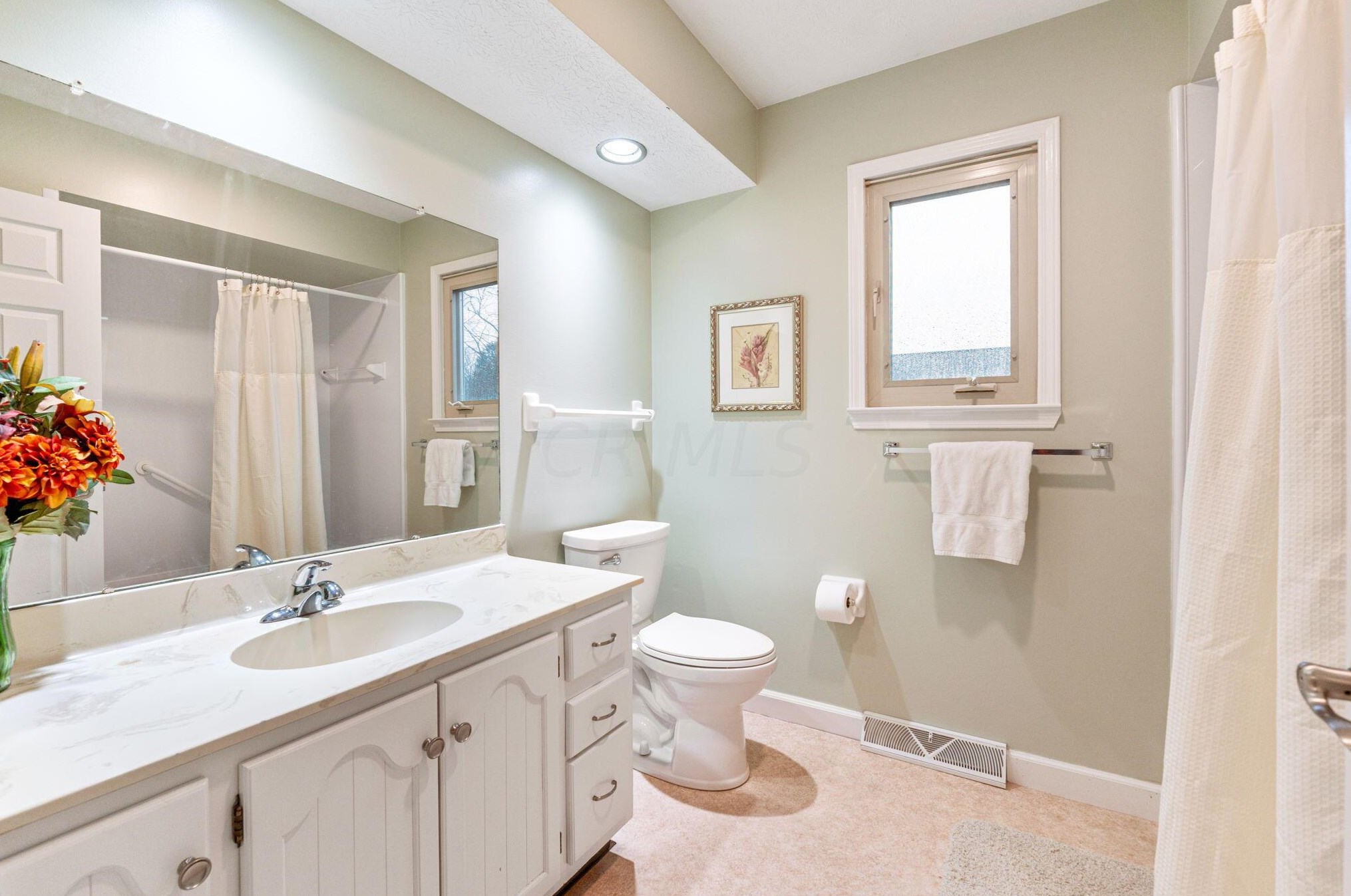 1211 Northport Dr, Columbus OH  43235-4083 exterior