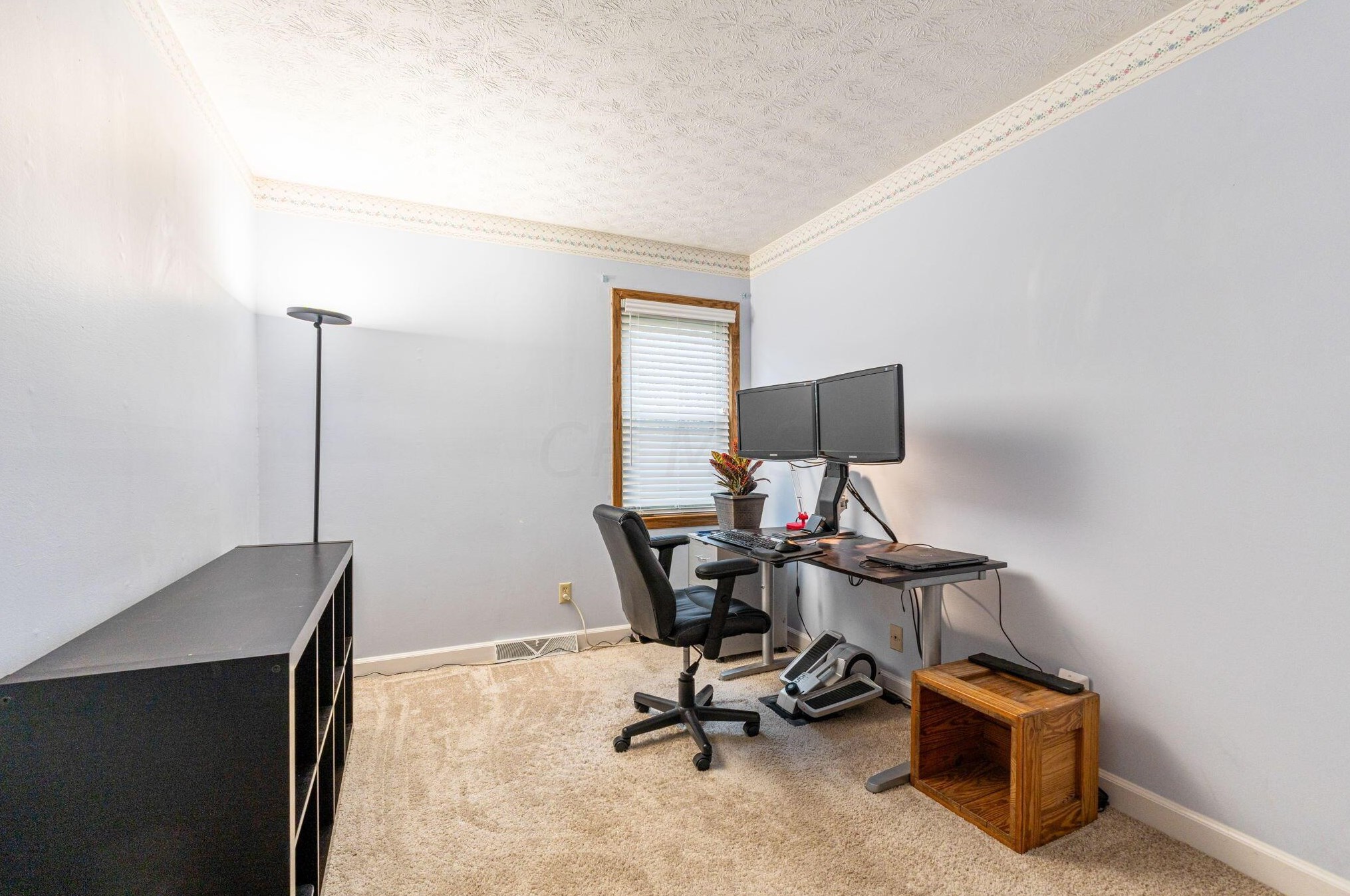 1211 Northport Dr, Columbus OH  43235-4083 exterior