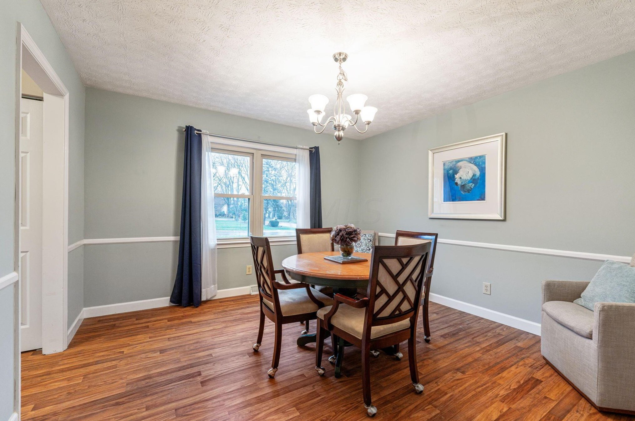 1211 Northport Dr, Columbus OH  43235-4083 exterior