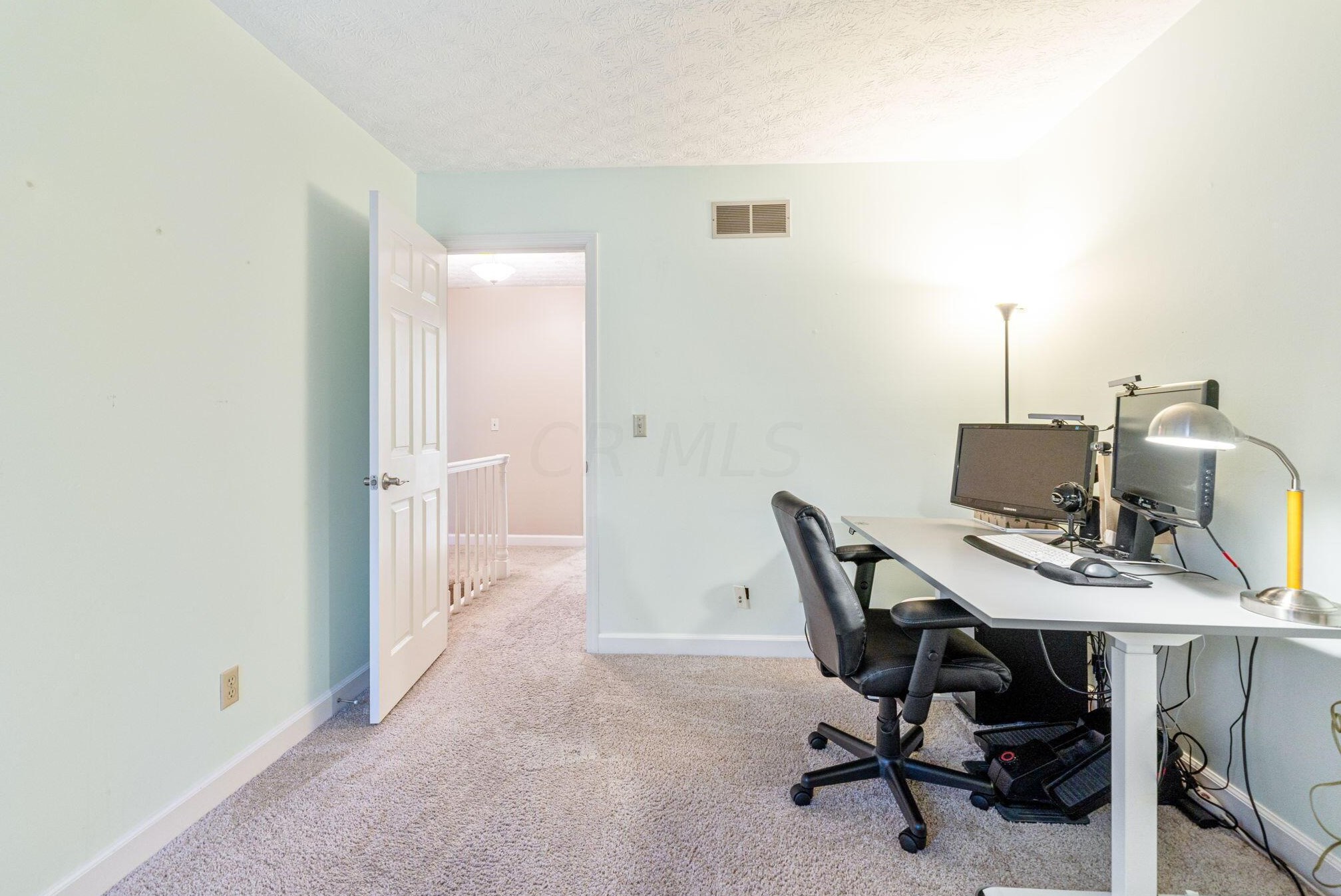 1211 Northport Dr, Columbus OH  43235-4083 exterior