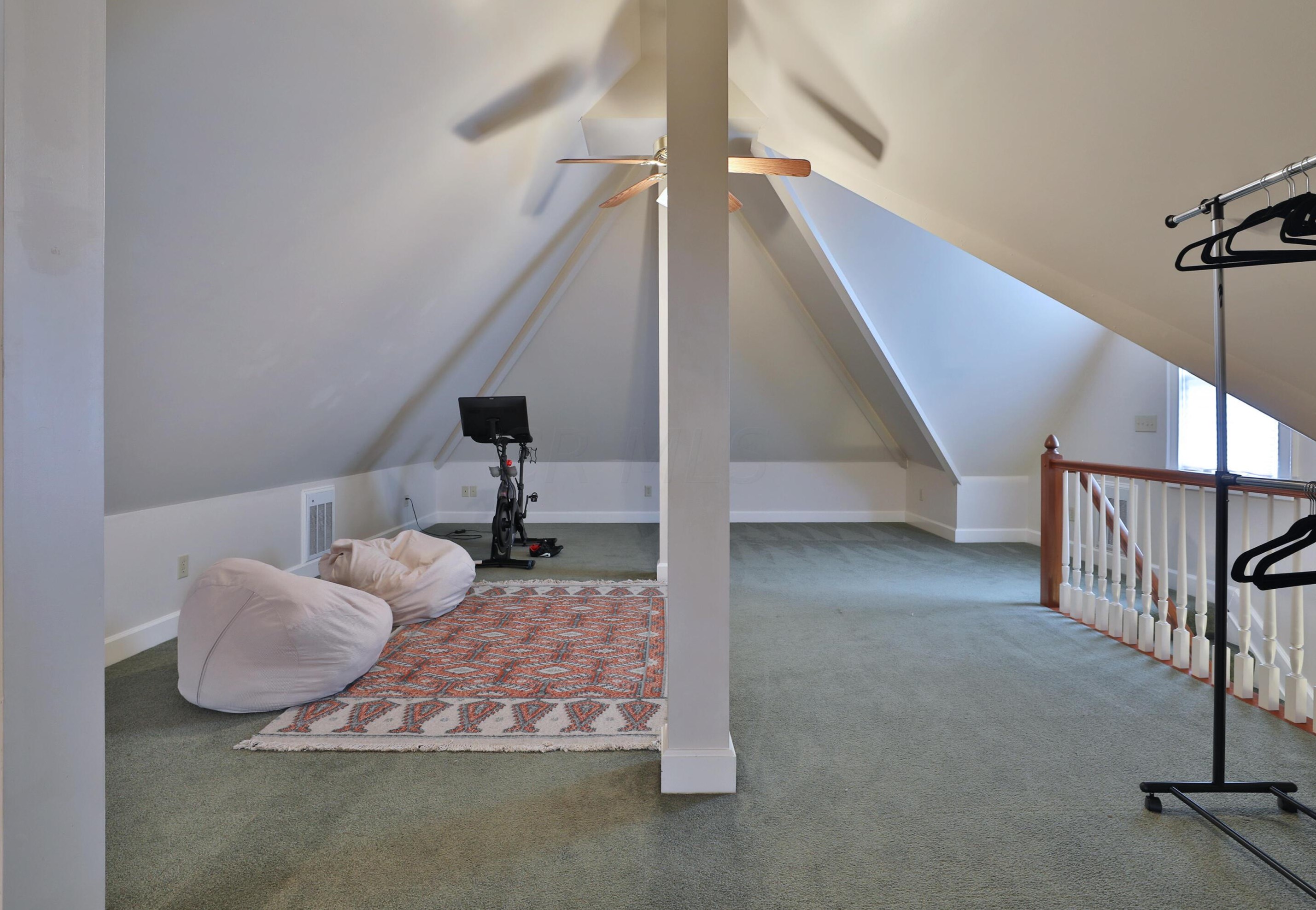 145 Detroit Ave, Columbus OH  43201-3507 exterior