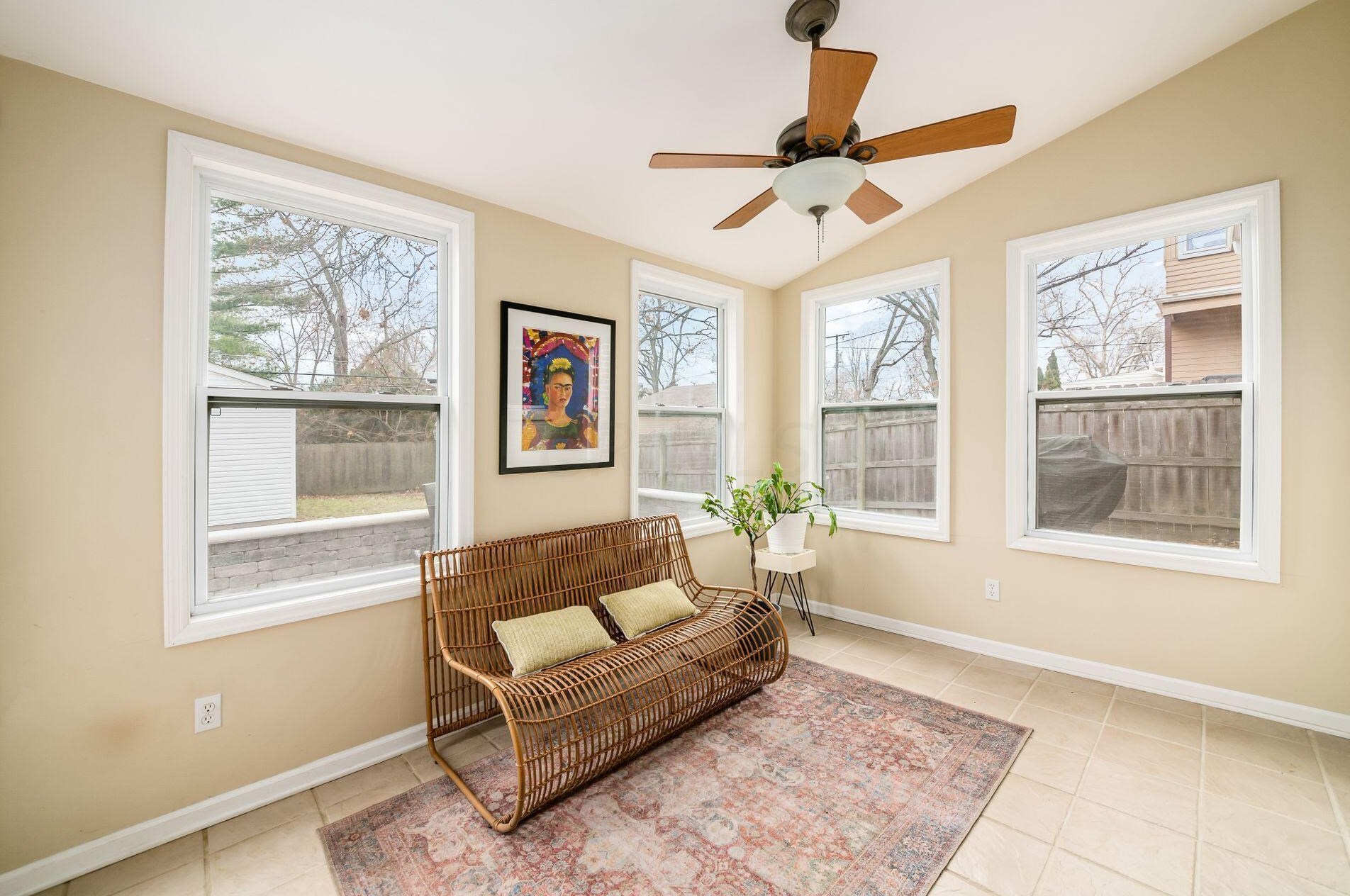 215 Richards Rd, Columbus OH  43214-3737 exterior