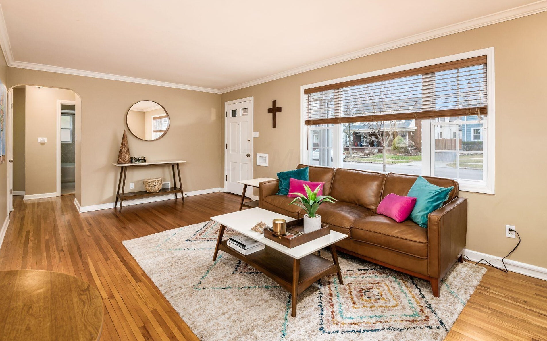 215 Richards Rd, Columbus OH  43214-3737 exterior