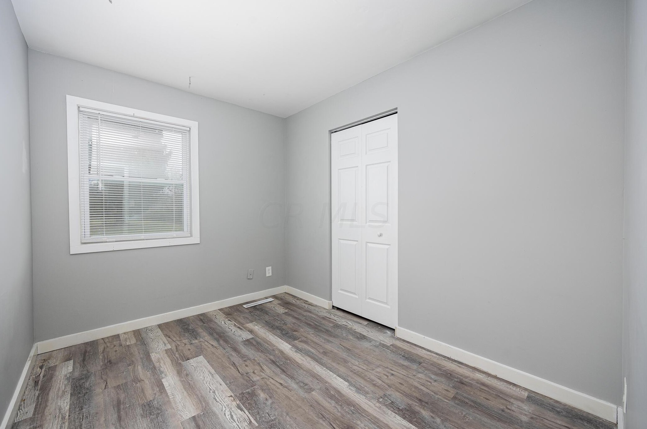 5297 Cullen Dr, Columbus OH  43232-6259 exterior