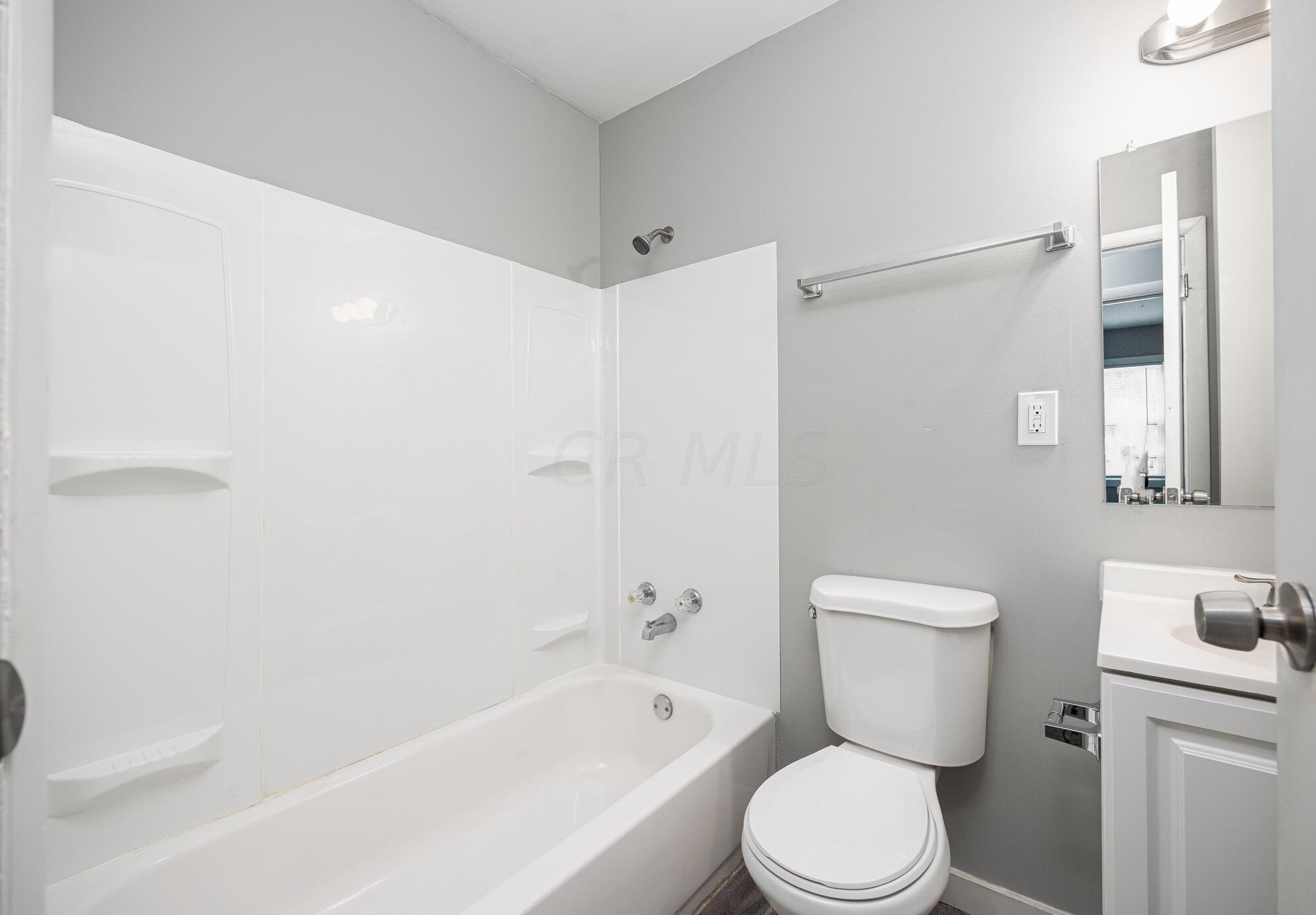 5297 Cullen Dr, Columbus OH  43232-6259 exterior