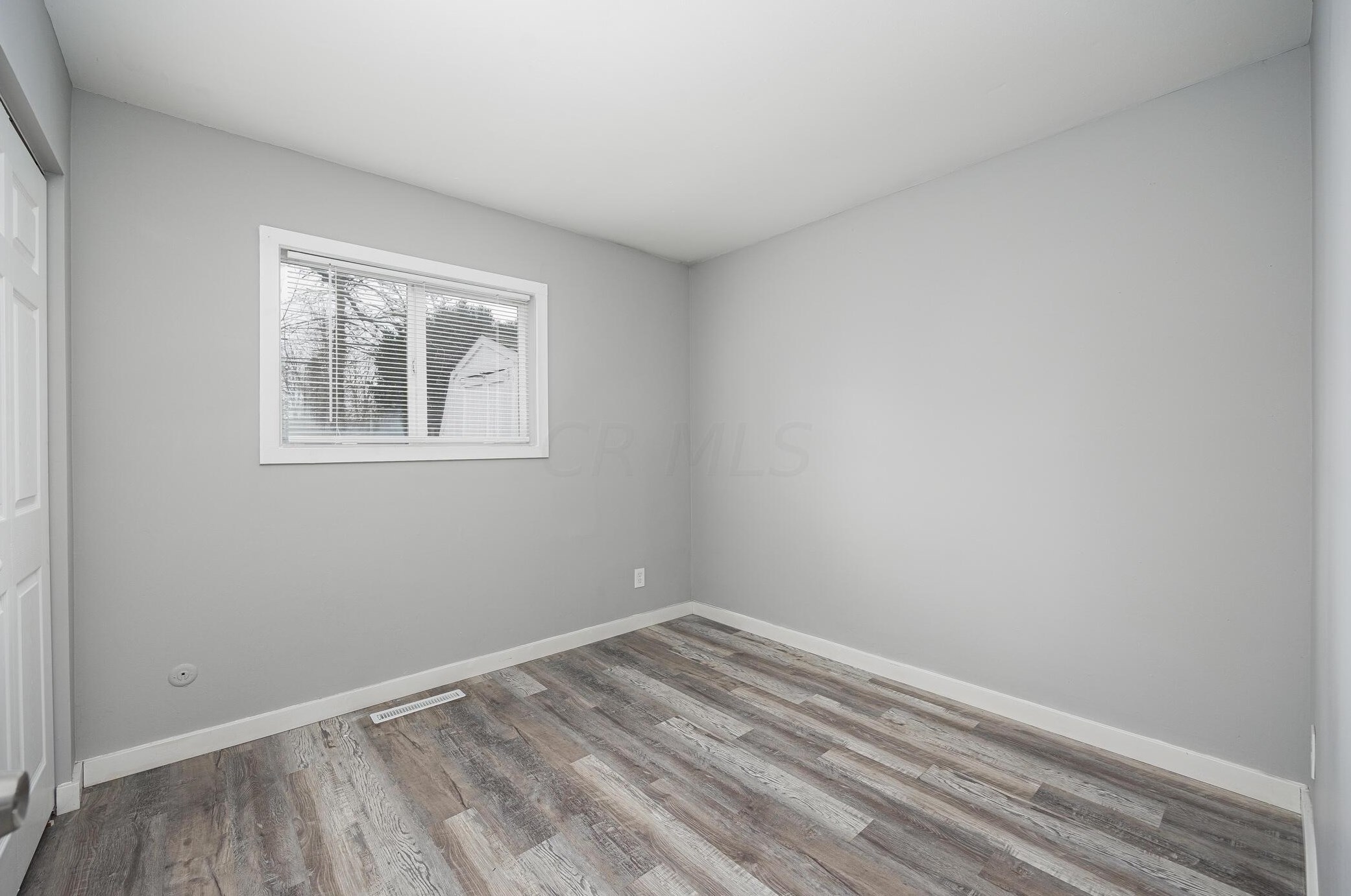 5297 Cullen Dr, Columbus OH  43232-6259 exterior