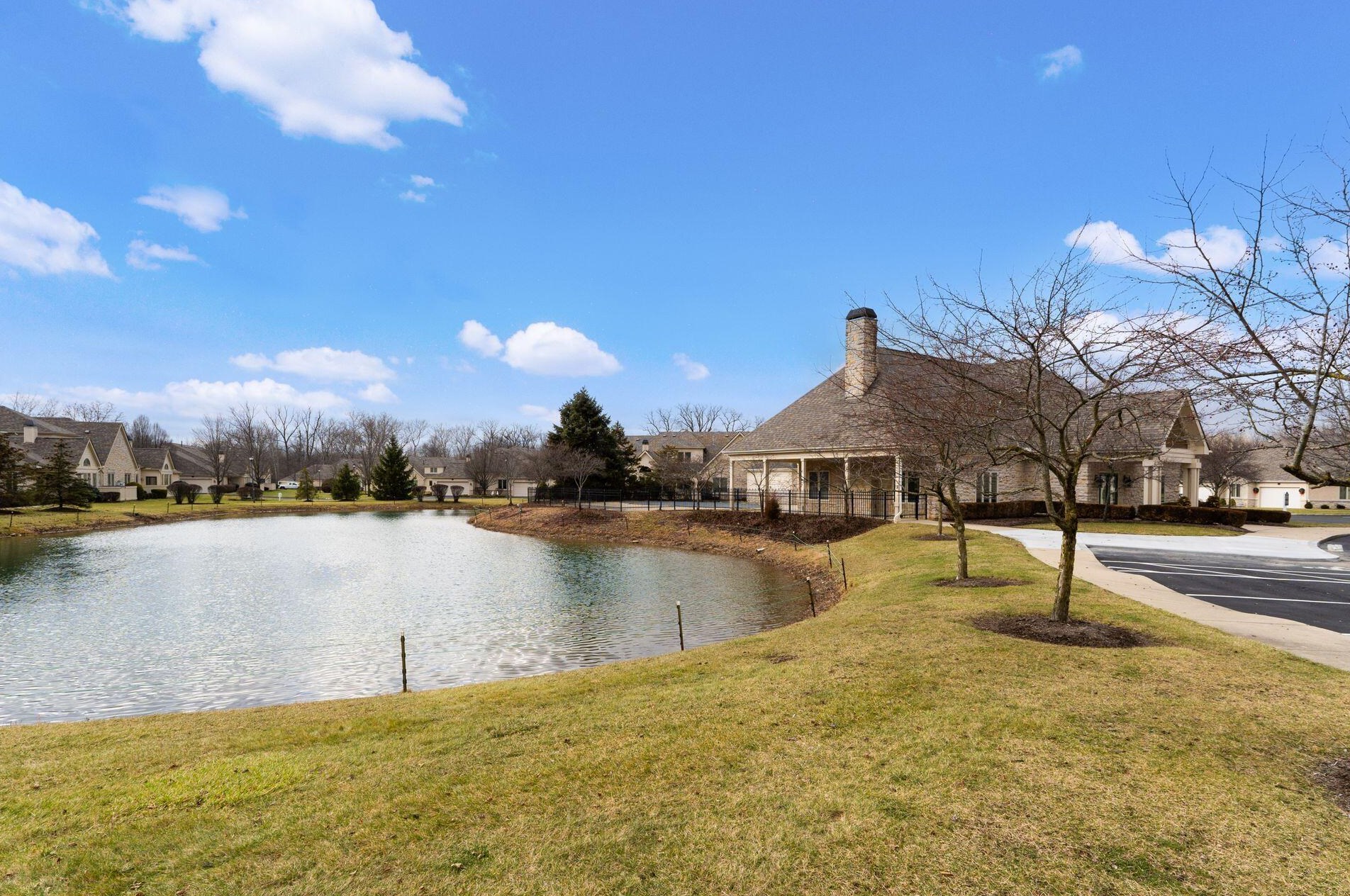 61 Iron Ore Ct, Columbus OH  43213-7622 exterior