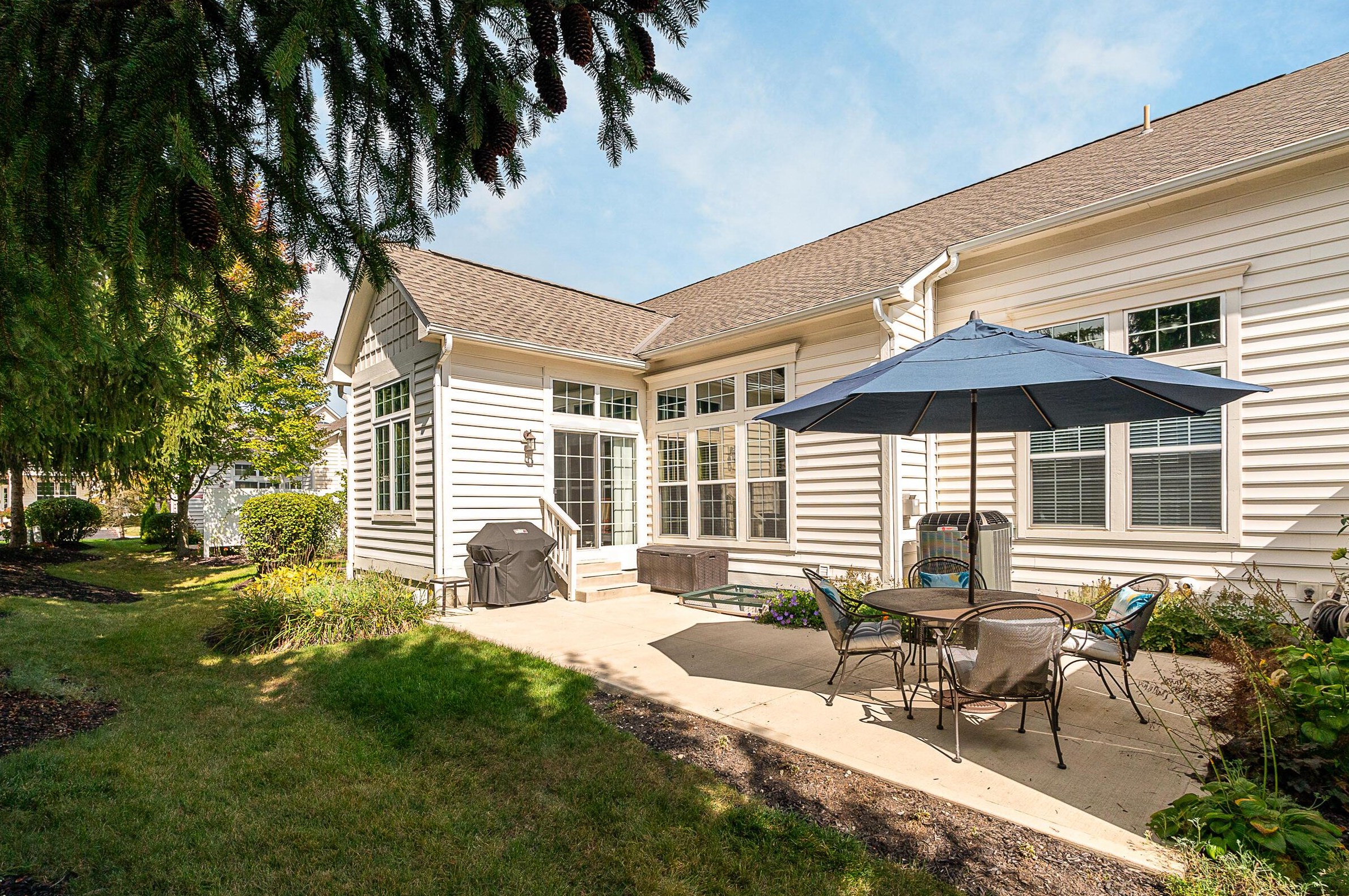 4105 Hanover Square Dr, Dublin OH  43016-7084 exterior