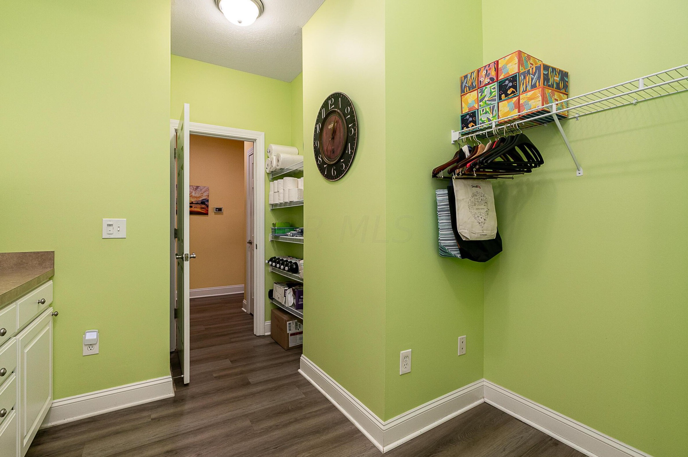 4105 Hanover Square Dr, Dublin OH  43016-7084 exterior