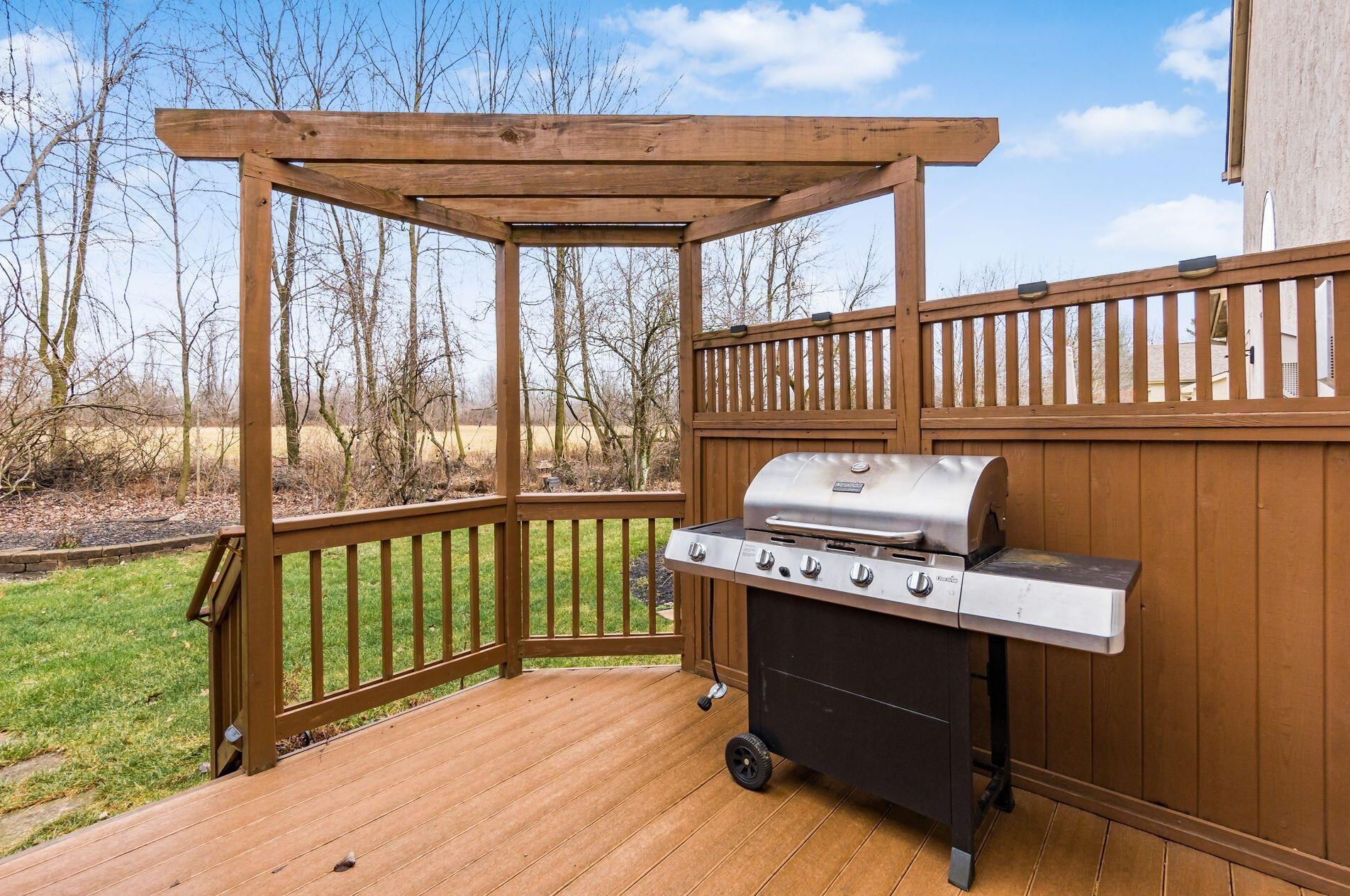 6246 Kinver Edge Way, Columbus OH  43213-5128 exterior