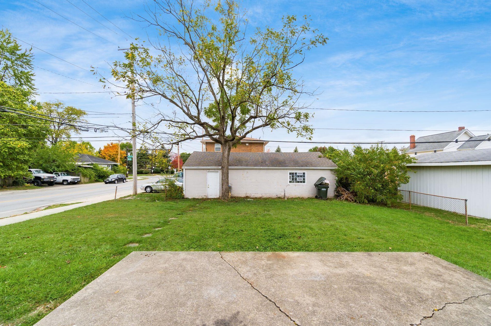 177 Lennox Ave, Columbus OH 43228-1132 exterior