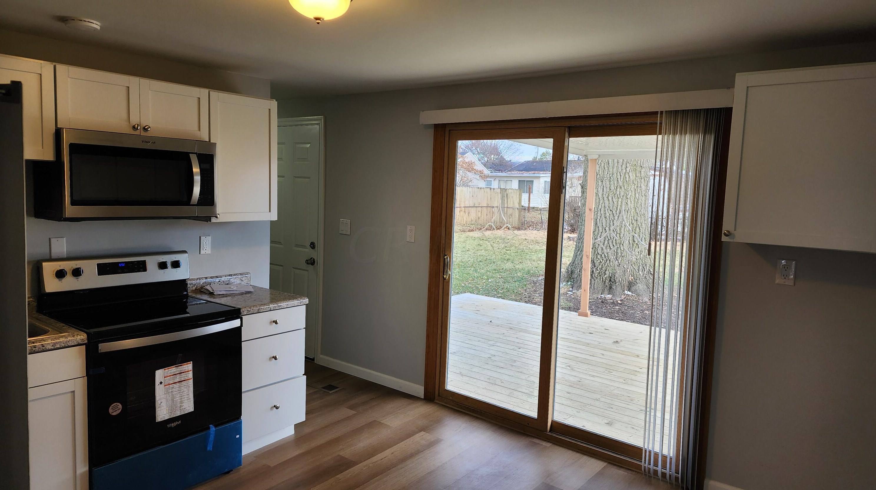 352 Amesbury Dr, Columbus OH  43230-6403 exterior