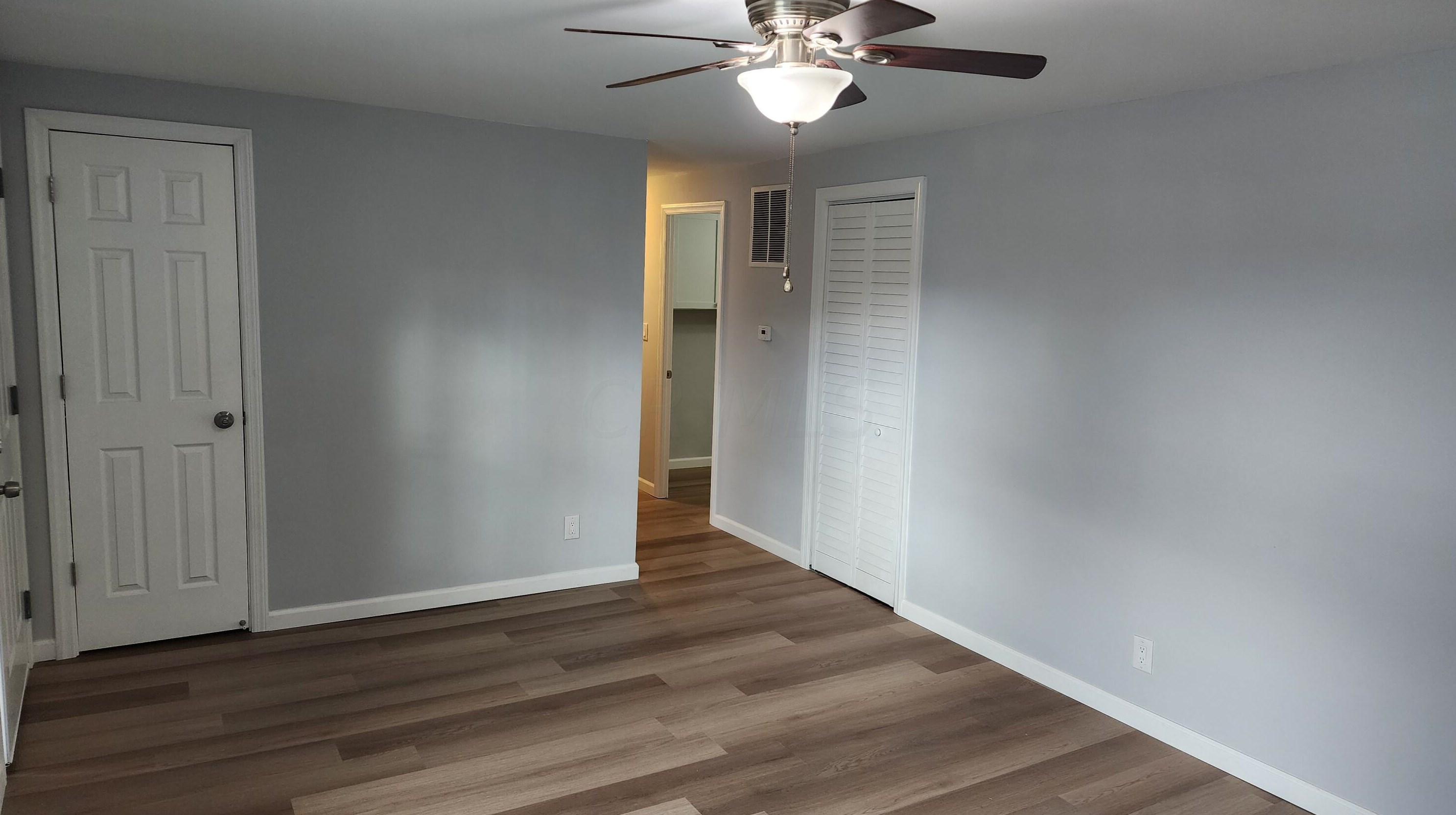 352 Amesbury Dr, Columbus OH  43230-6403 exterior