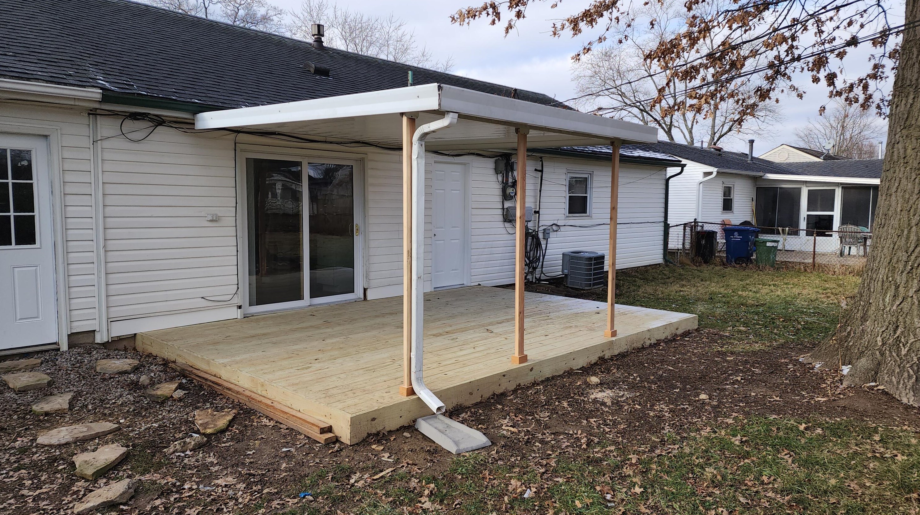 352 Amesbury Dr, Columbus OH  43230-6403 exterior