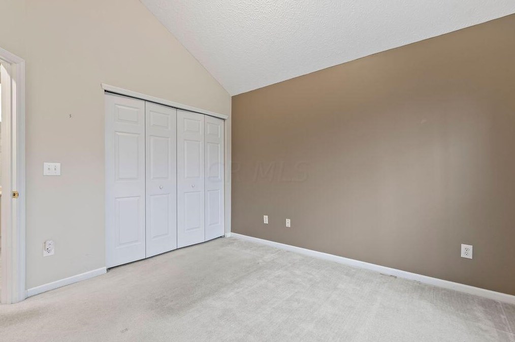 76 Villamere Dr, Columbus OH 43213-1582 exterior