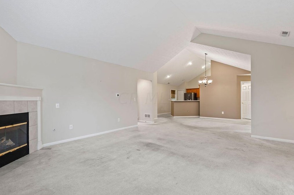 76 Villamere Dr, Columbus OH 43213-1582 exterior