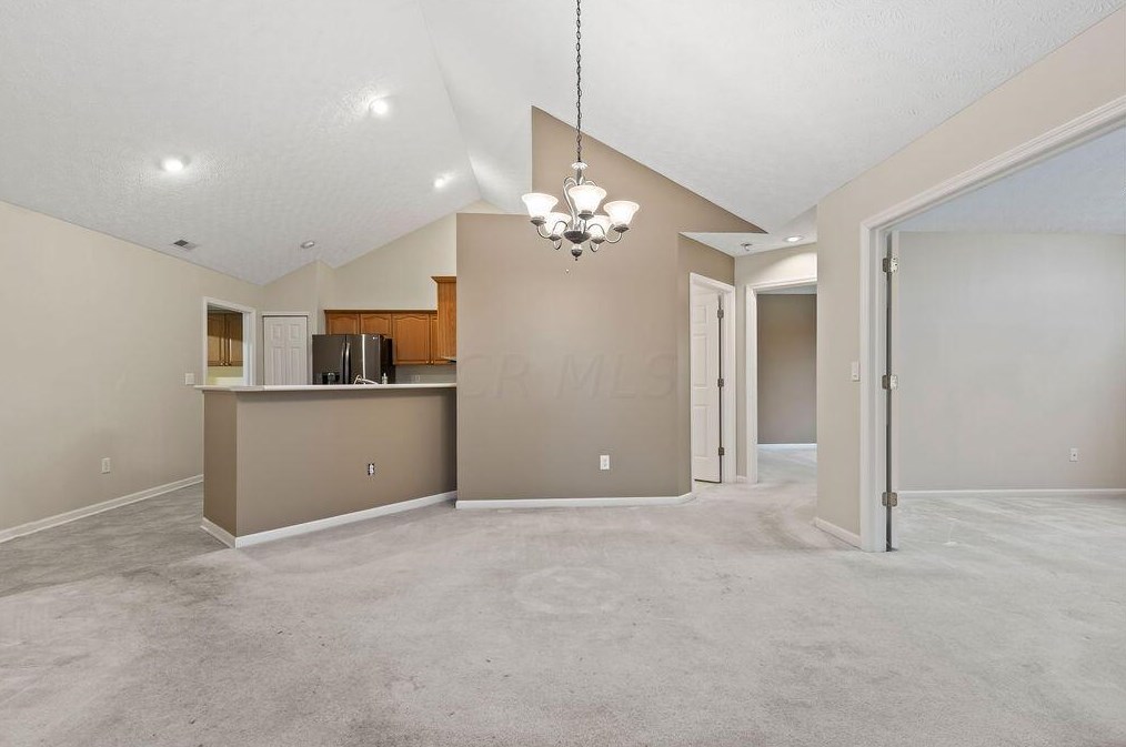 76 Villamere Dr, Columbus OH 43213-1582 exterior