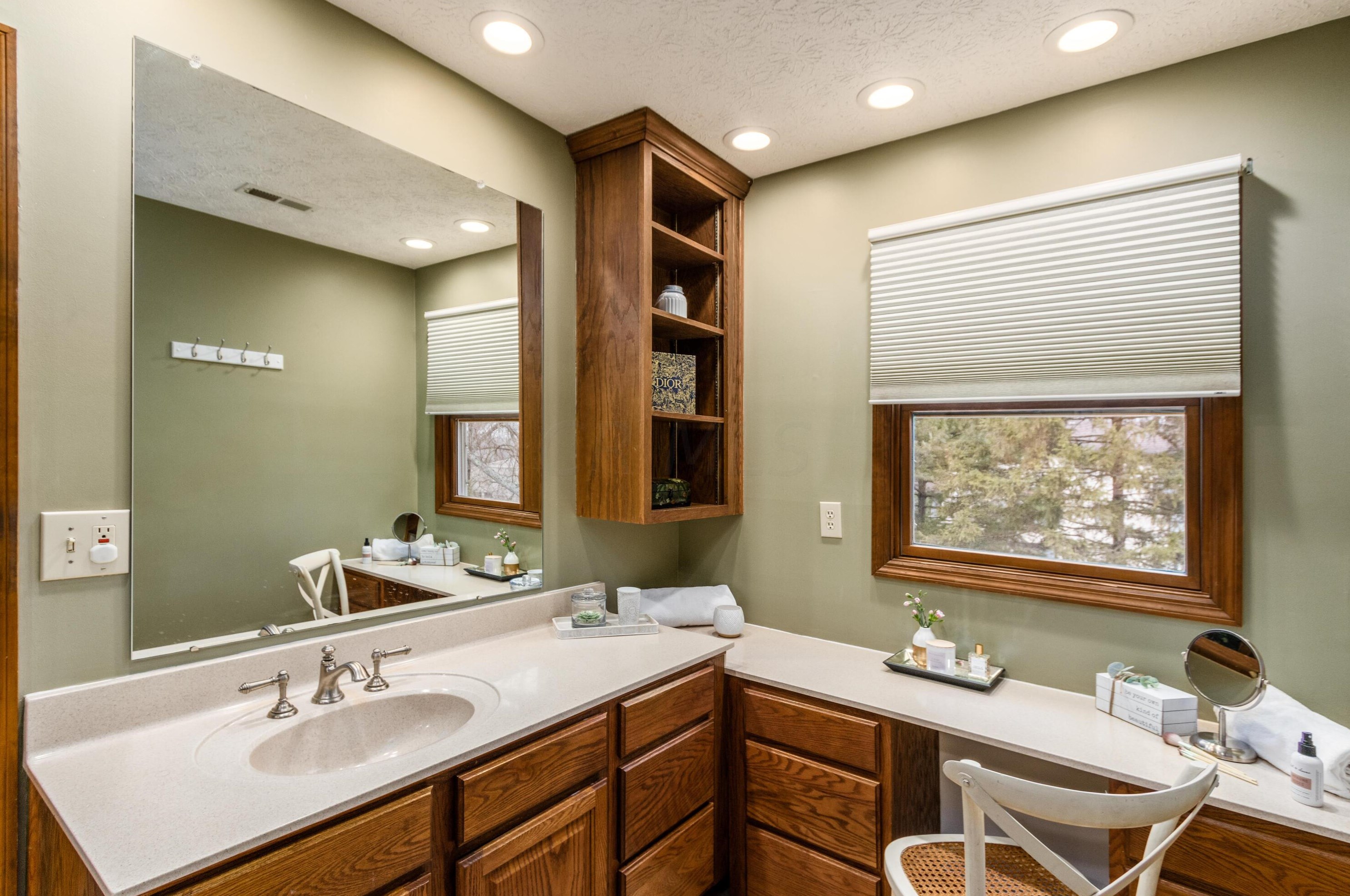 798 Tweed Ct, Columbus OH  43085-2962 exterior