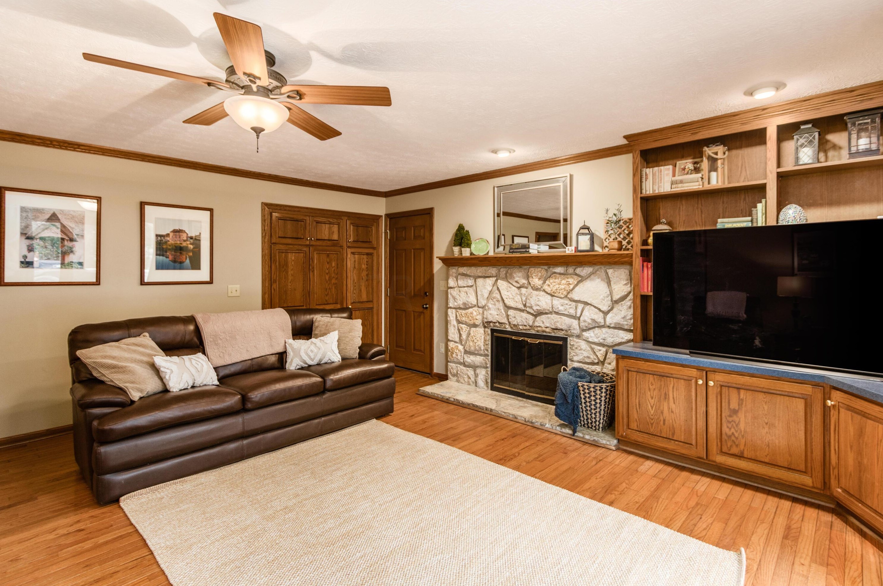 798 Tweed Ct, Columbus OH  43085-2962 exterior