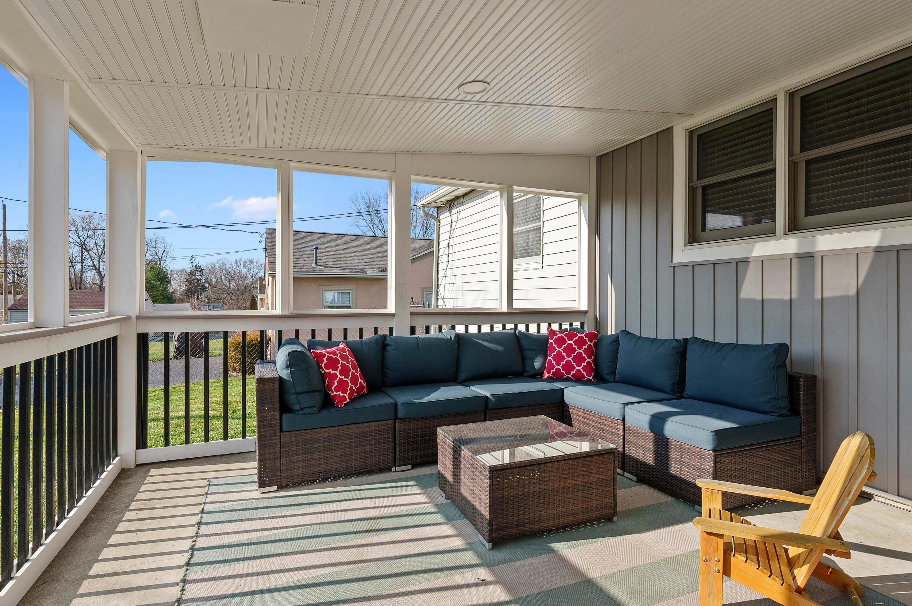 2673 Woodstock Rd, Columbus OH  43221-1719 exterior