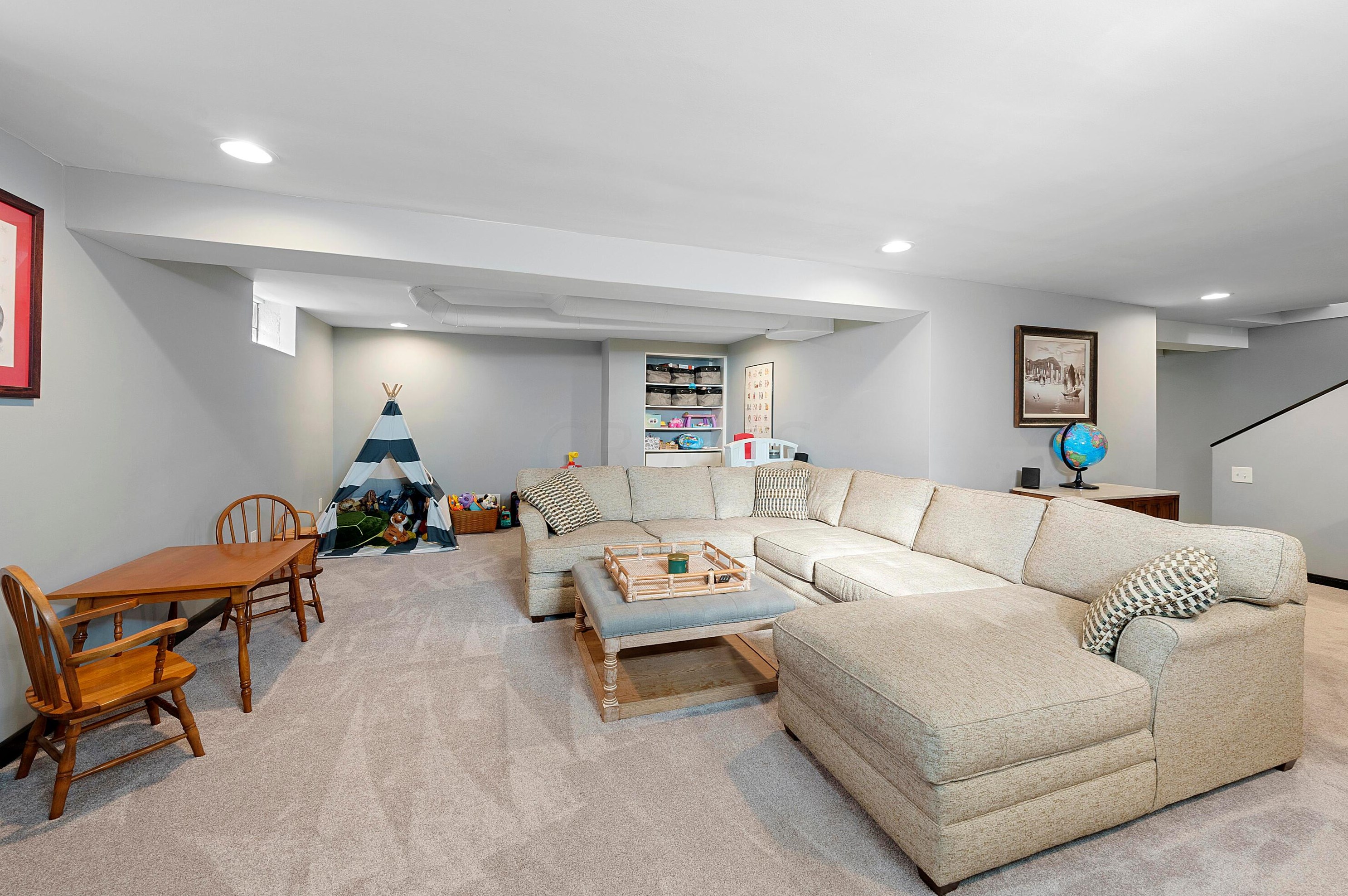 2673 Woodstock Rd, Columbus OH  43221-1719 exterior