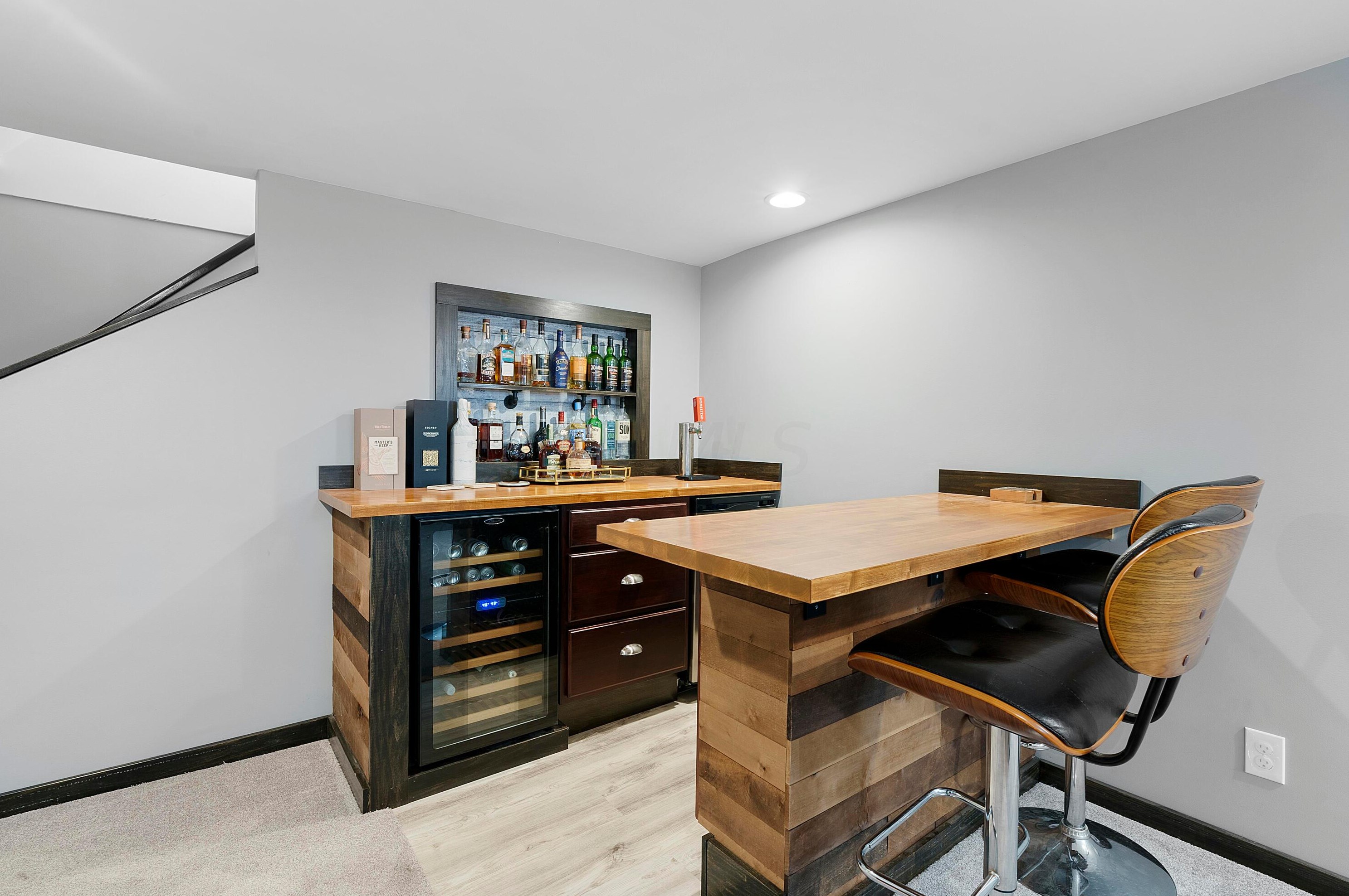 2673 Woodstock Rd, Columbus OH  43221-1719 exterior