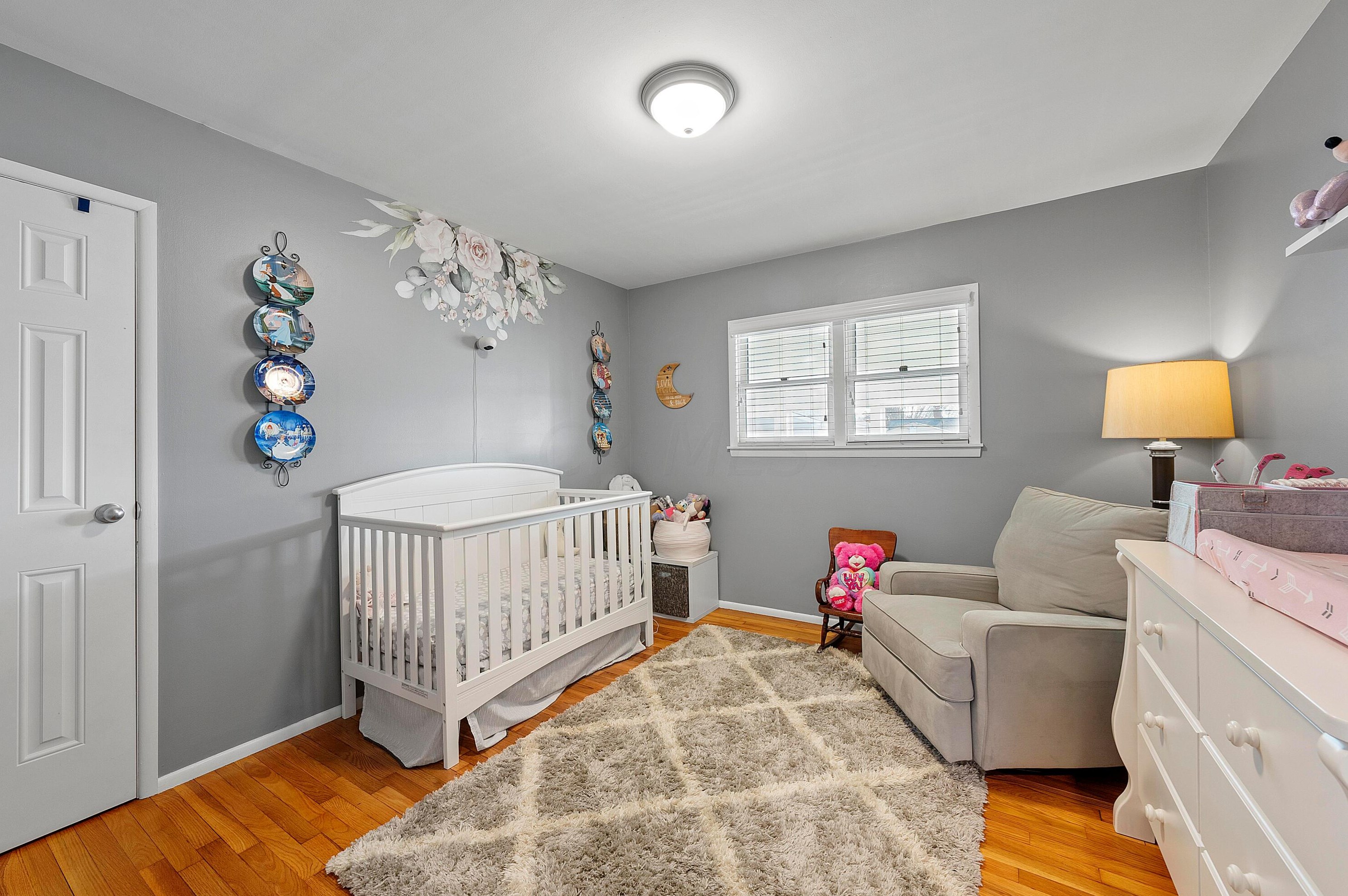 2673 Woodstock Rd, Columbus OH  43221-1719 exterior