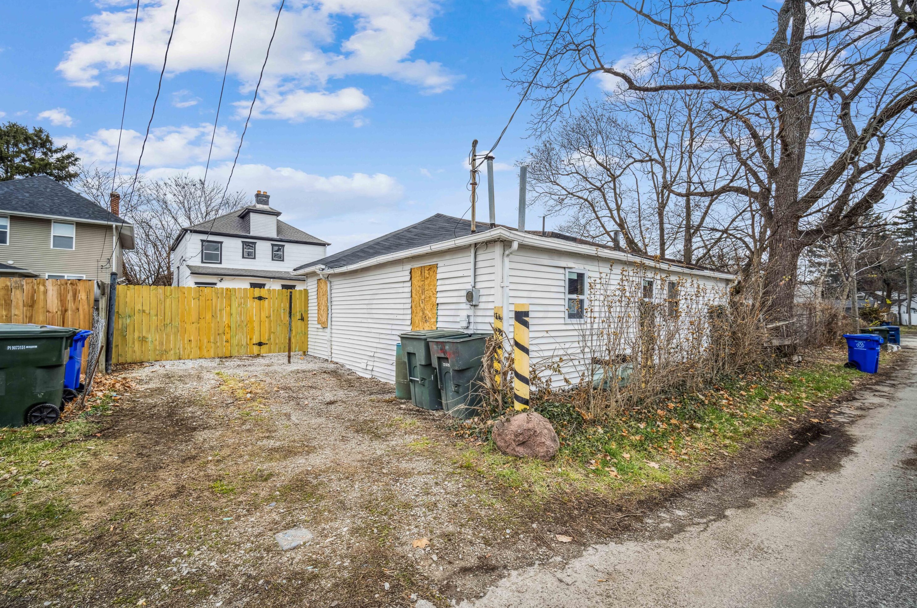 1953 Fairmont Ave, Columbus OH  43223-1211 exterior