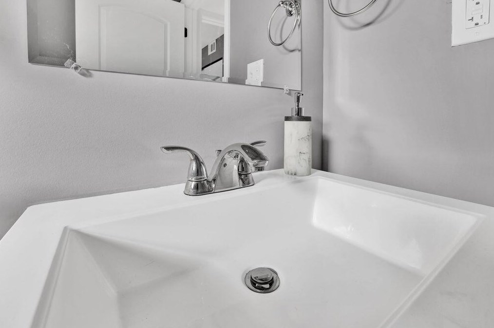 1580 Mound St, Columbus OH 43223-1978 exterior