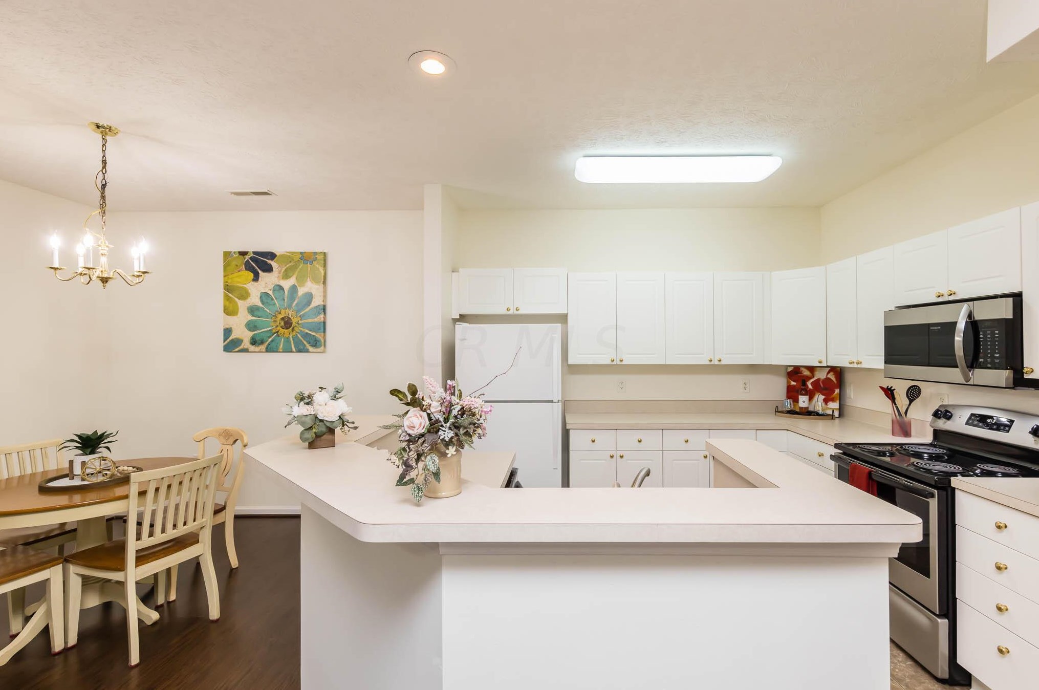 1929 Fortstone Ln, Columbus OH 43228-3876 exterior