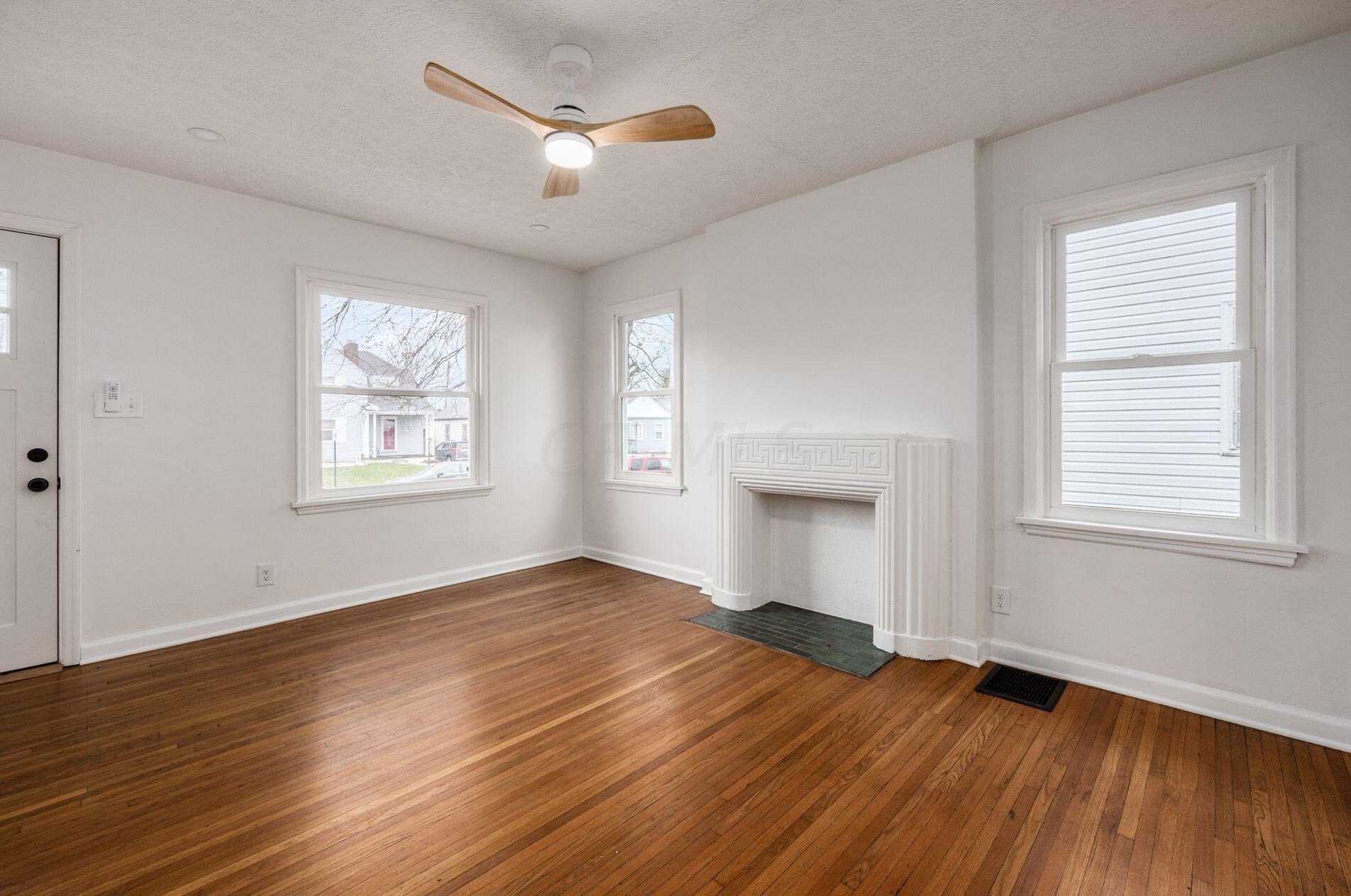 1442 20th Ave, Columbus OH  43211-2512 exterior