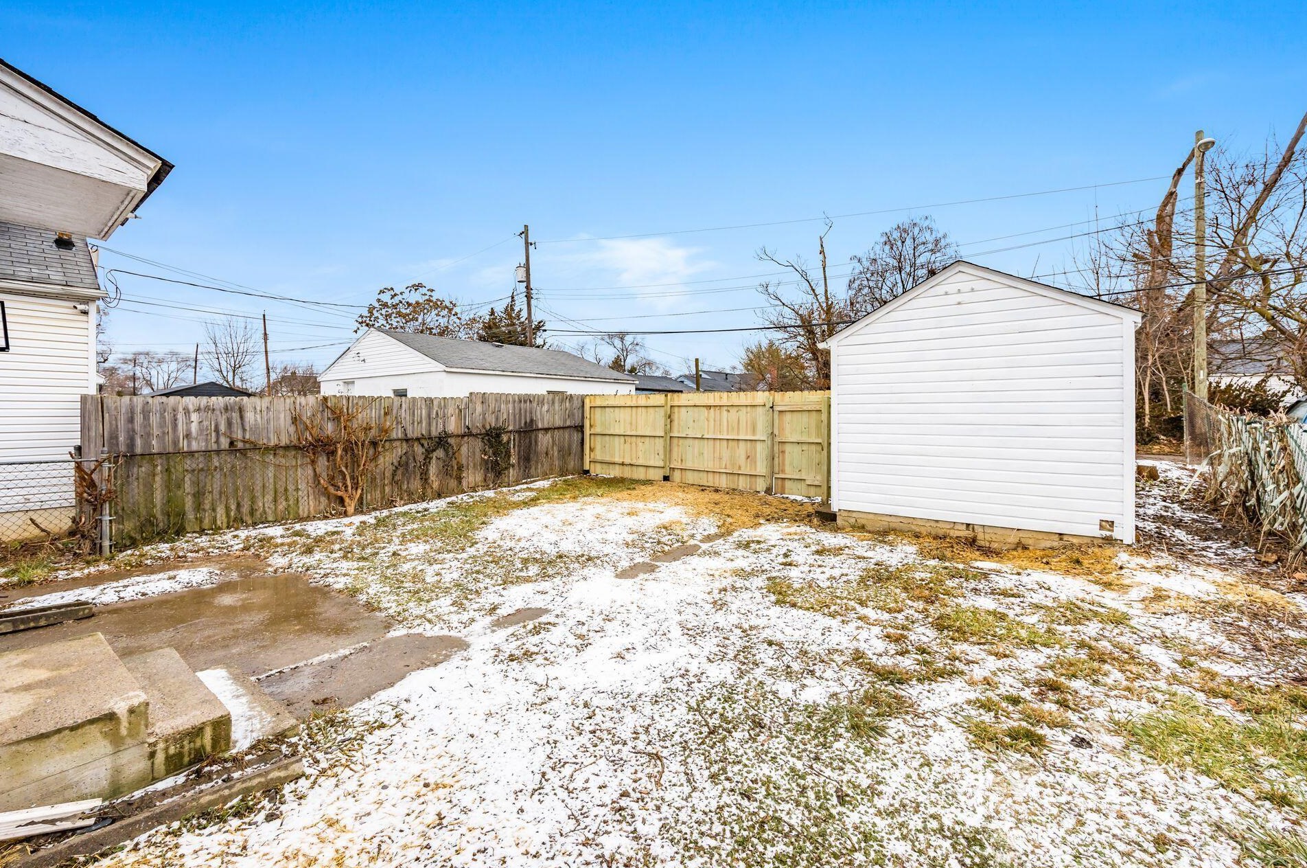 1442 20th Ave, Columbus OH  43211-2512 exterior