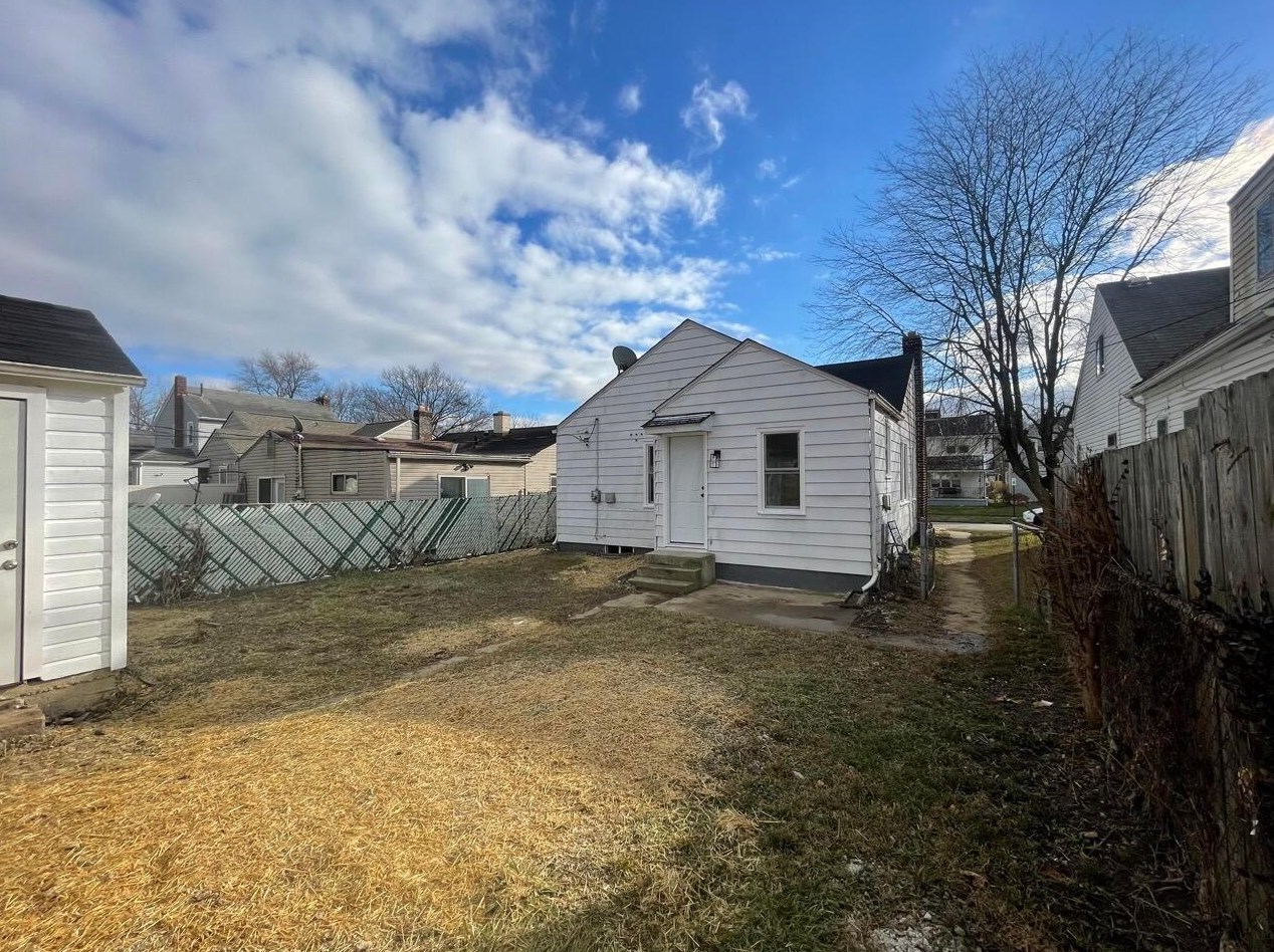 1442 20th Ave, Columbus OH  43211-2512 exterior