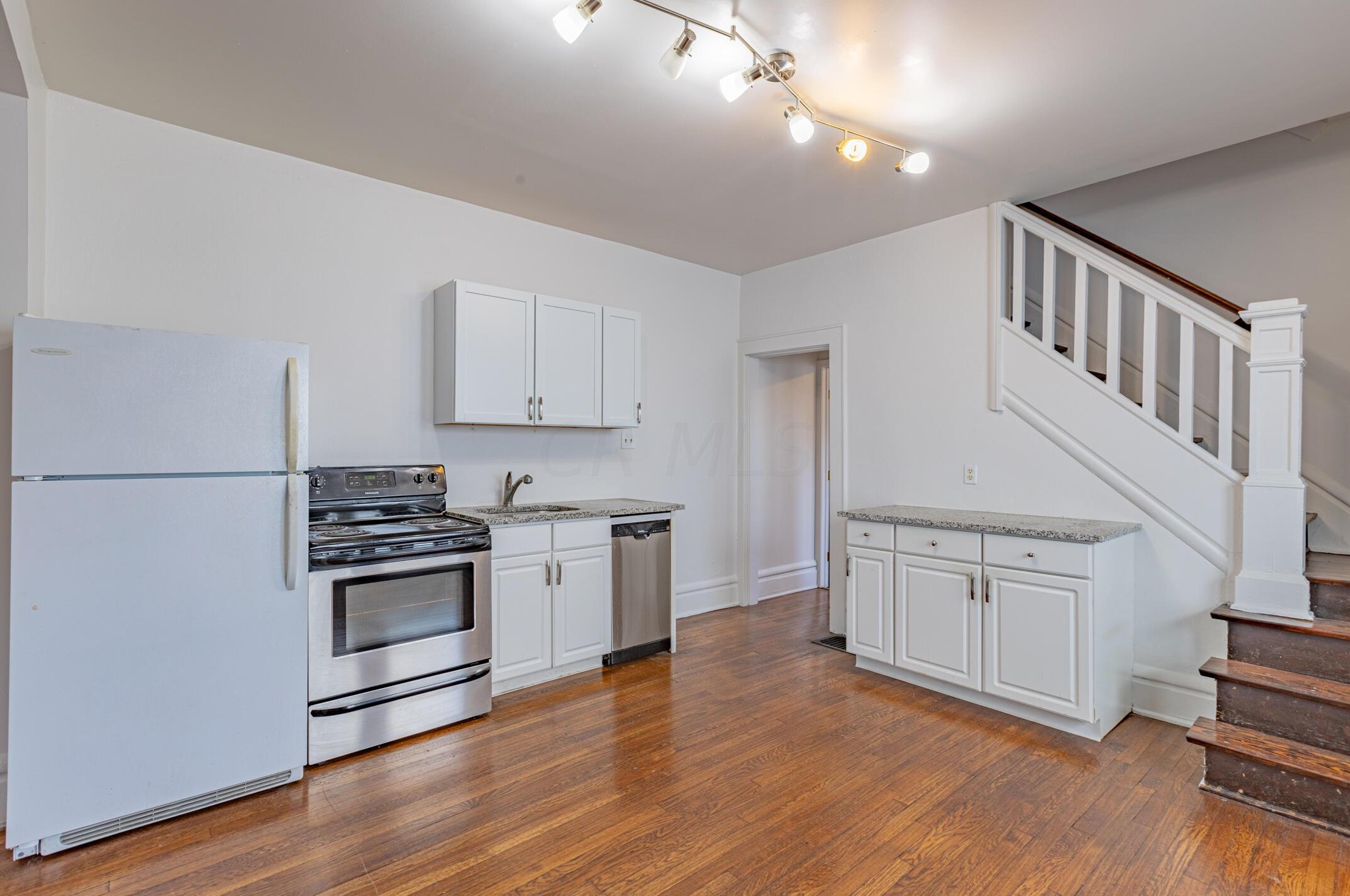 2461 Findley Ave, Columbus OH 43202-2919 exterior