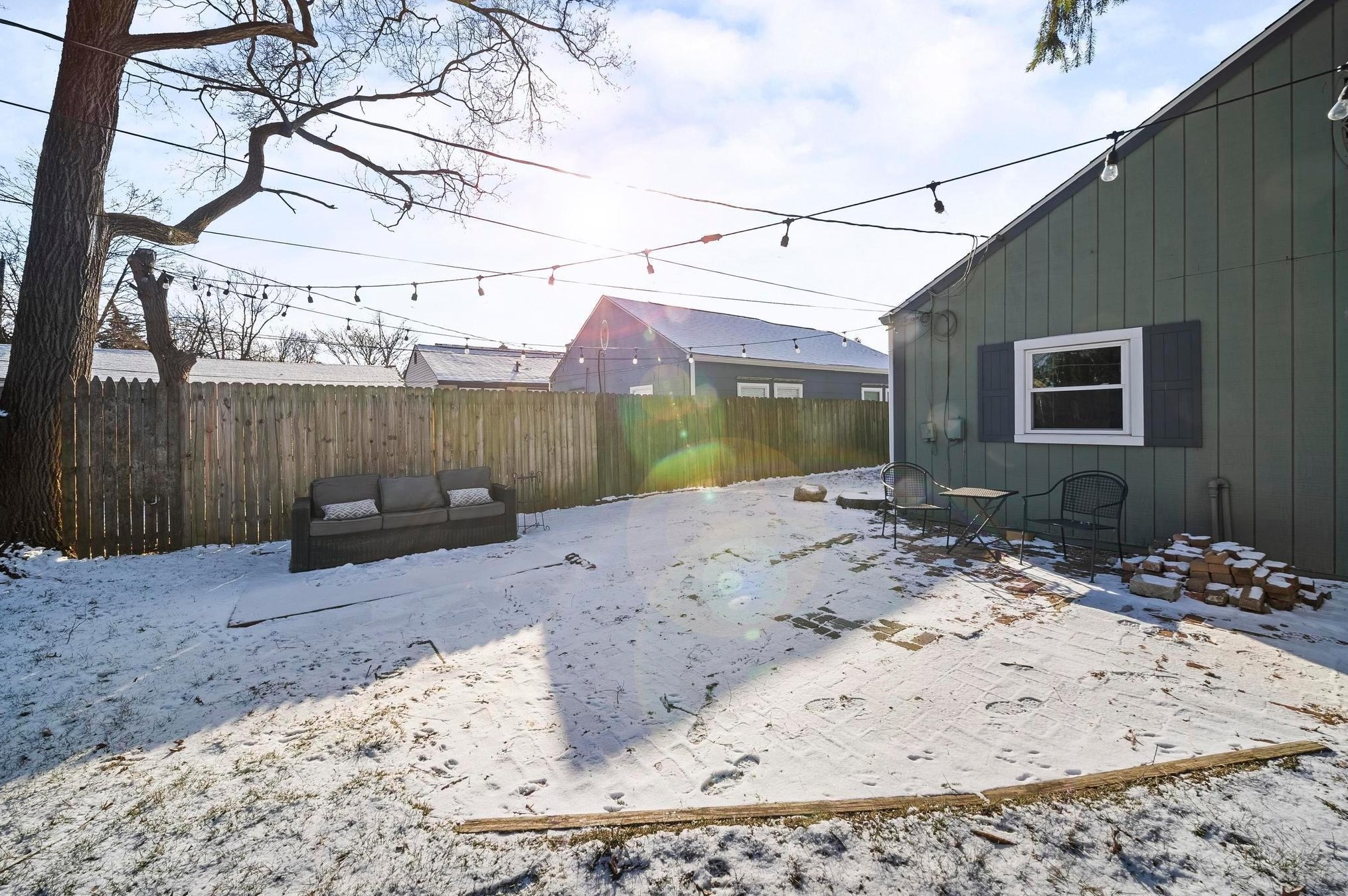 3038 Pontiac St, Columbus OH  43224-4039 exterior