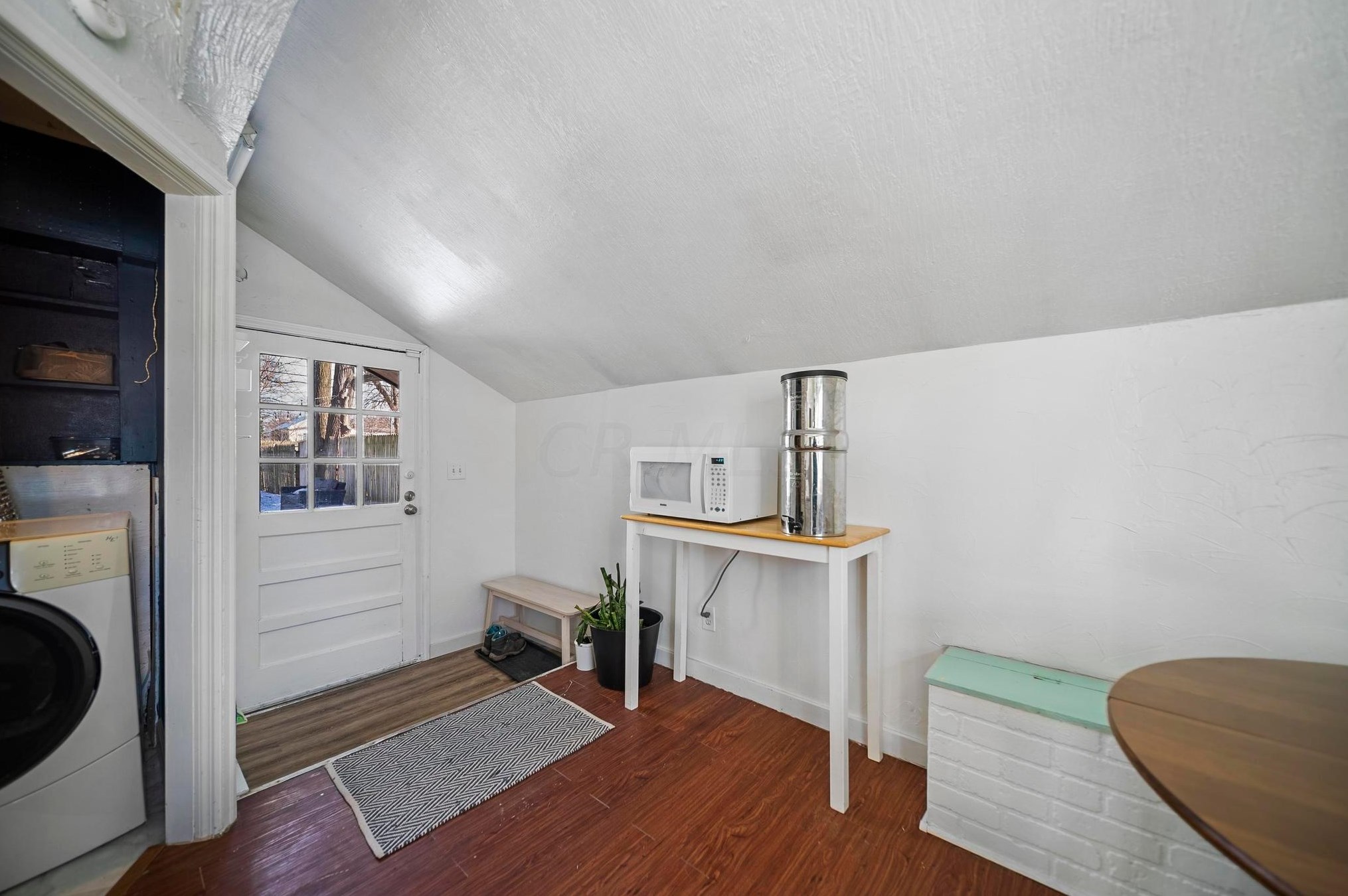 3038 Pontiac St, Columbus OH  43224-4039 exterior