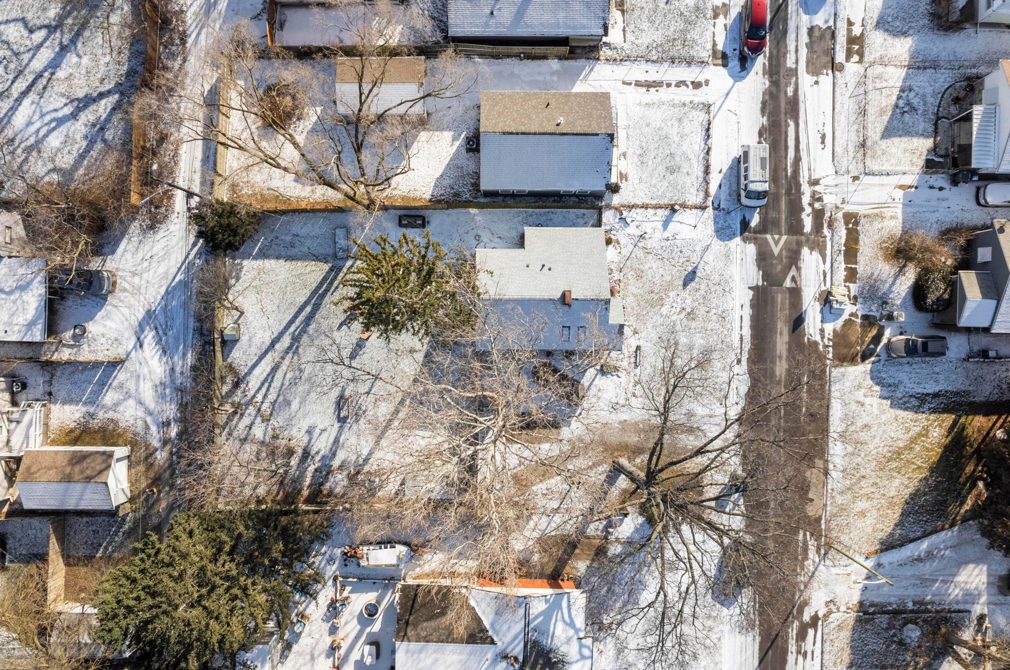 3038 Pontiac St, Columbus OH  43224-4039 exterior