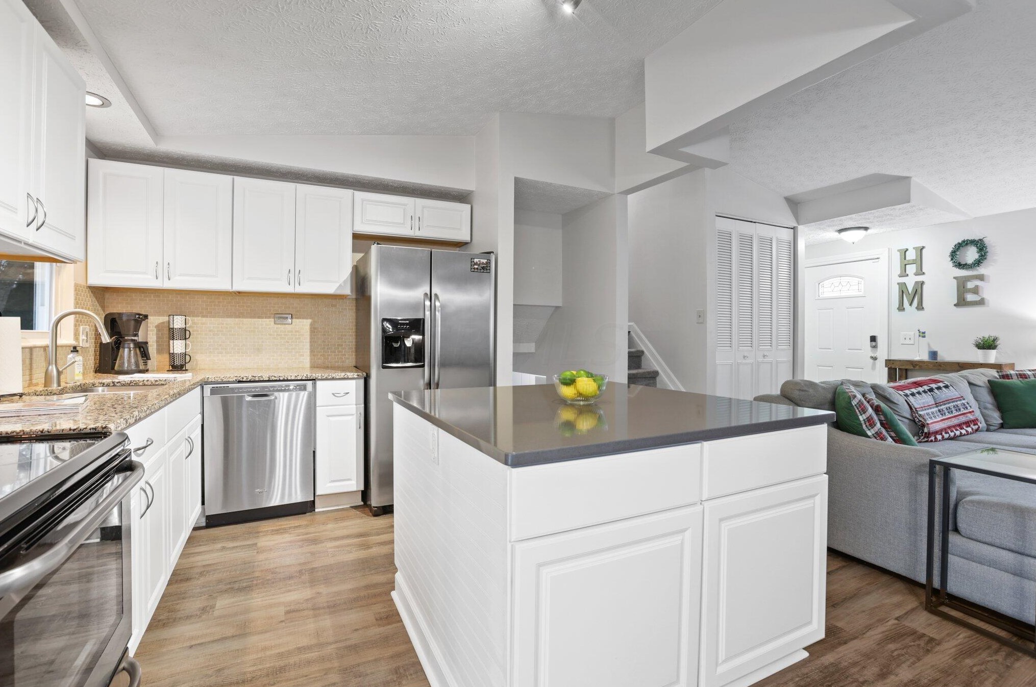 6392 Thrasher Loop, Westerville OH  43081-3730 exterior