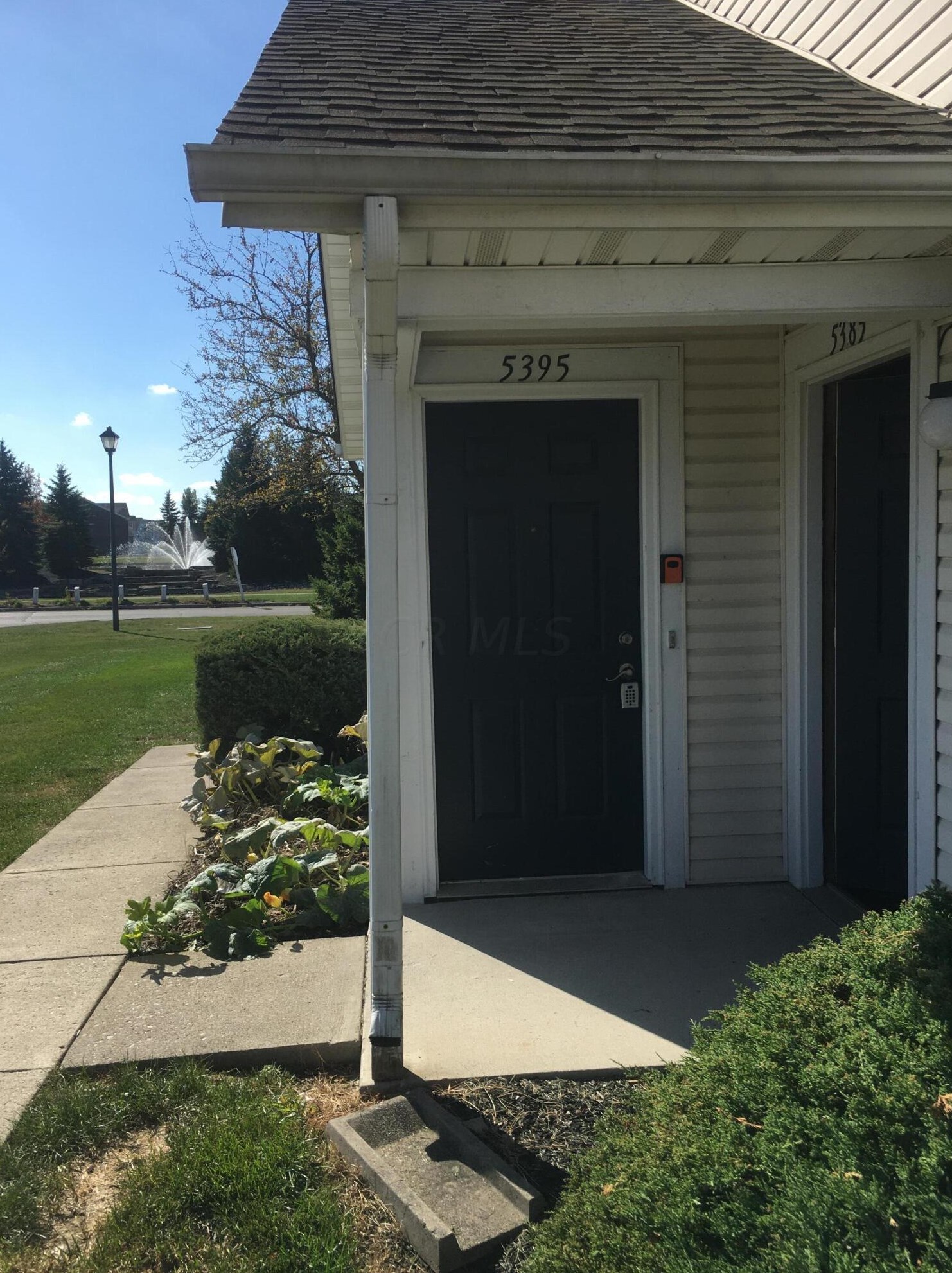 5395 Cypress Chase, Columbus OH  43228-7213 exterior