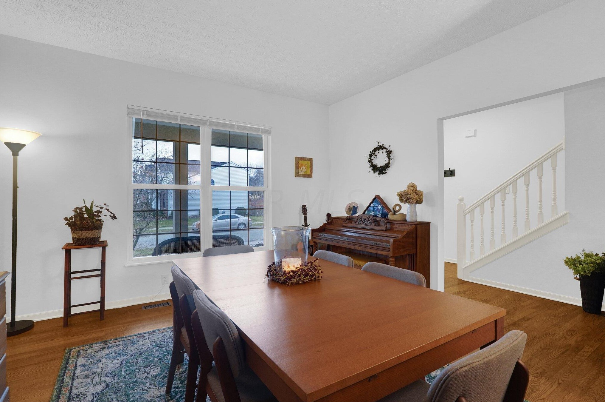 9226 Prestwick Grn Dr, Columbus OH 43240-2137 exterior