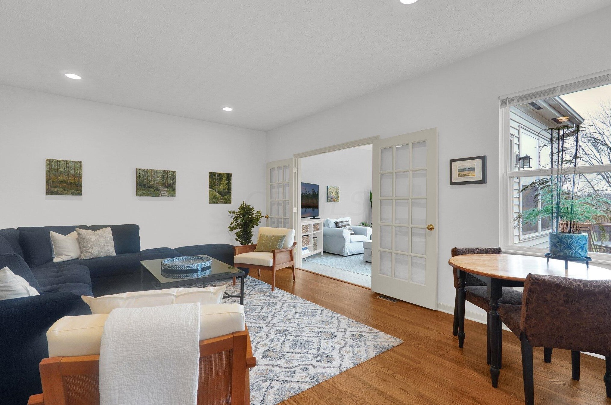 9226 Prestwick Grn Dr, Columbus OH 43240-2137 exterior