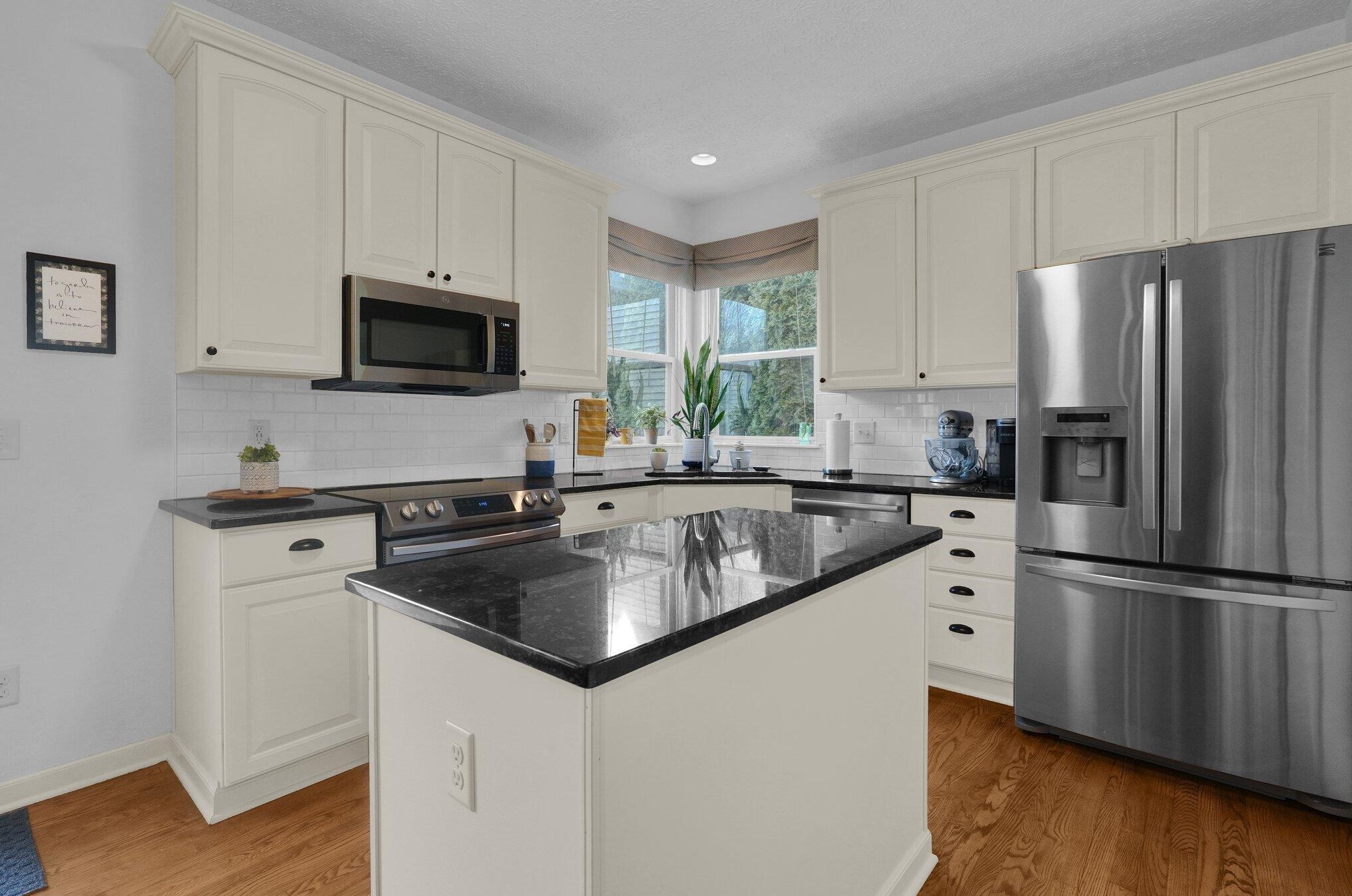 9226 Prestwick Grn Dr, Columbus OH 43240-2137 exterior